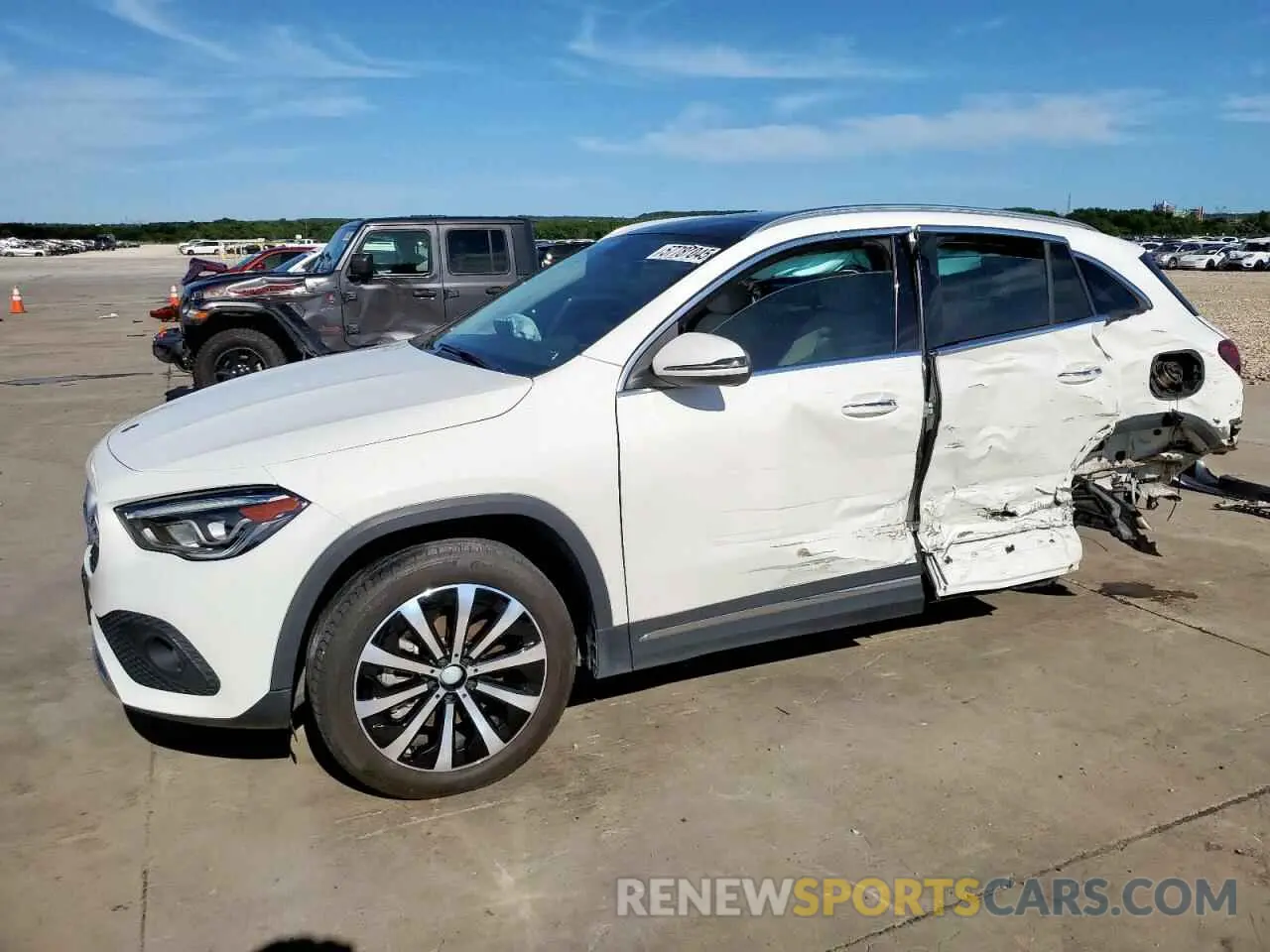1 Photograph of a damaged car W1N4N4GB4MJ213348 MERCEDES-BENZ GLA-CLASS 2021