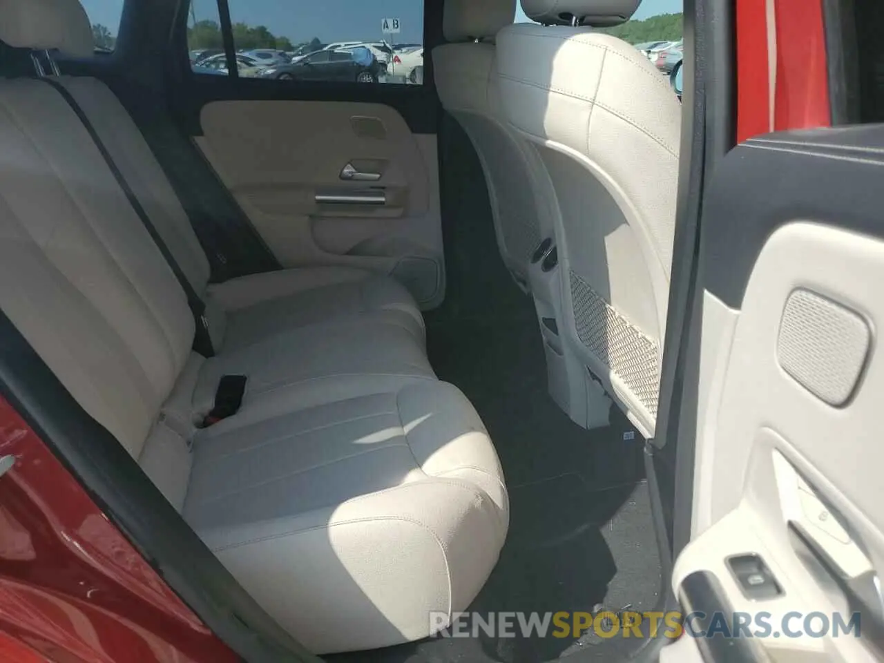 11 Photograph of a damaged car W1N4N4HB0MJ186423 MERCEDES-BENZ GLA-CLASS 2021