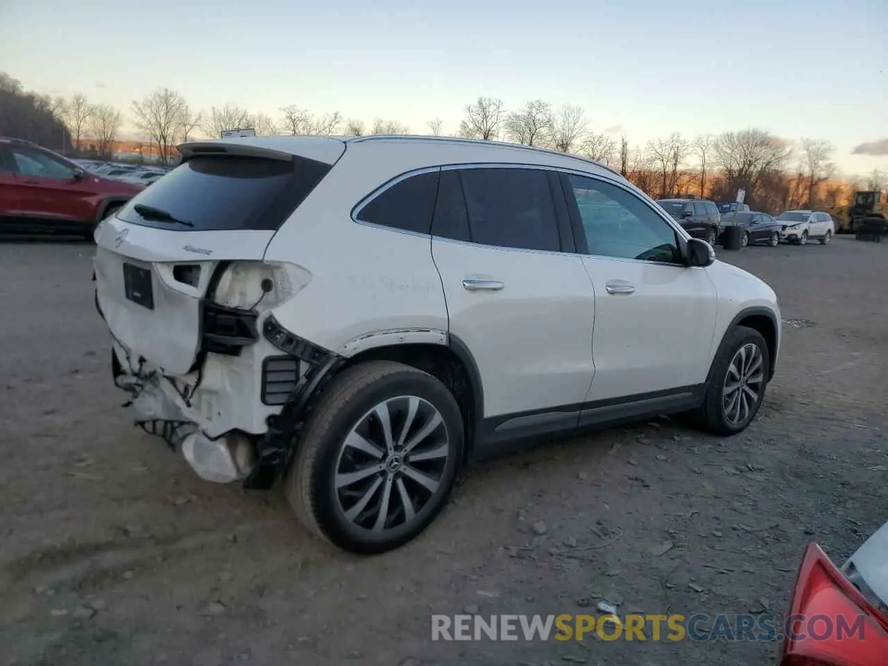 3 Photograph of a damaged car W1N4N4HB1MJ206999 MERCEDES-BENZ GLA-CLASS 2021