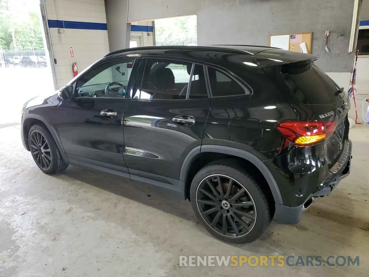 2 Photograph of a damaged car W1N4N4HB5MJ161128 MERCEDES-BENZ GLA-CLASS 2021