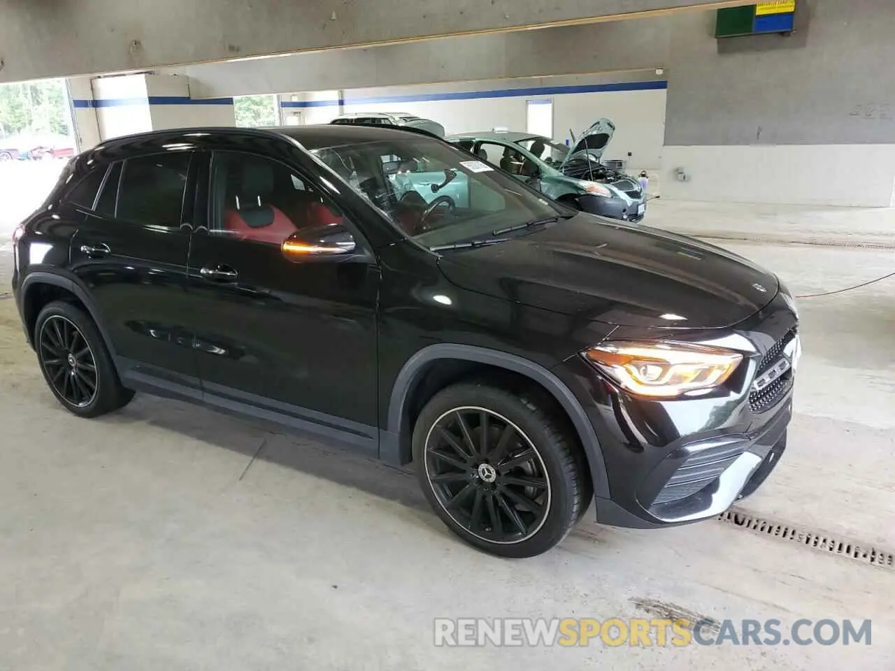 4 Photograph of a damaged car W1N4N4HB5MJ161128 MERCEDES-BENZ GLA-CLASS 2021