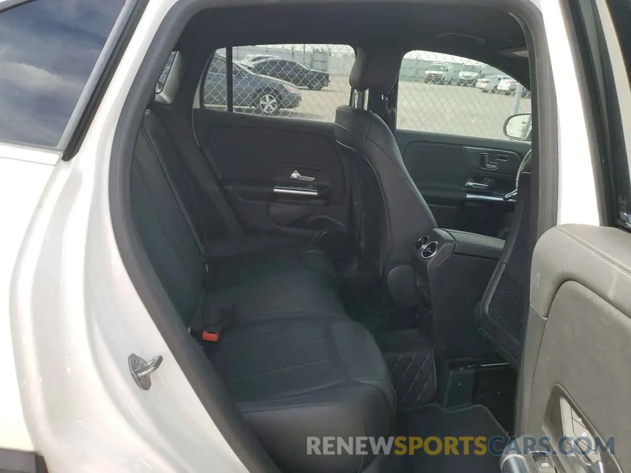 11 Photograph of a damaged car W1N4N4HB5MJ211347 MERCEDES-BENZ GLA-CLASS 2021