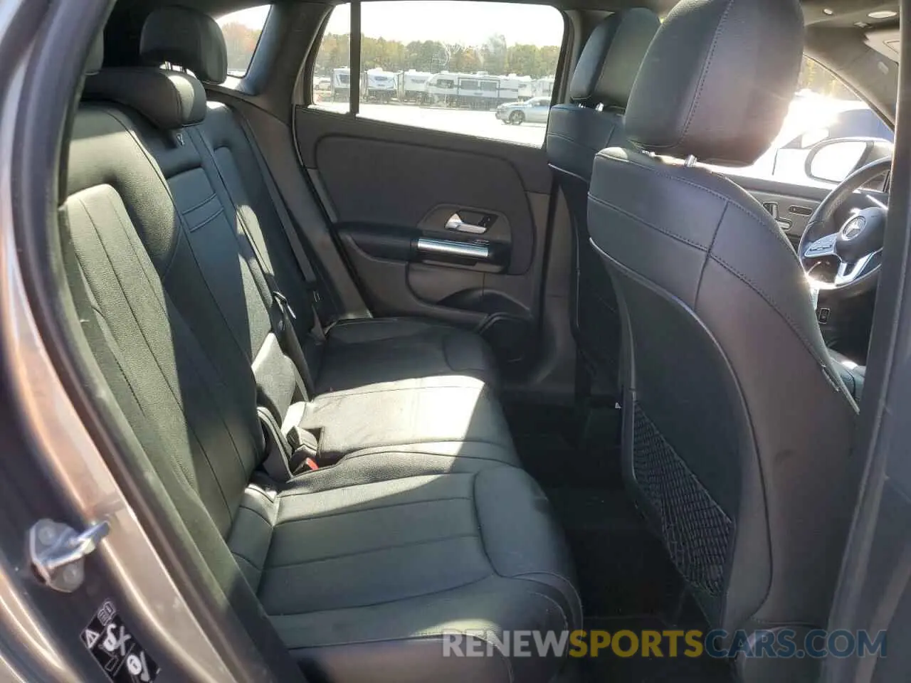 11 Photograph of a damaged car W1N4N4HB9MJ139908 MERCEDES-BENZ GLA-CLASS 2021