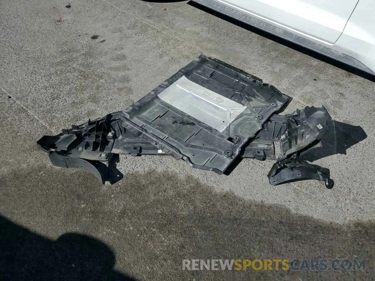 13 Photograph of a damaged car W1N4N4HB9MJ139908 MERCEDES-BENZ GLA-CLASS 2021