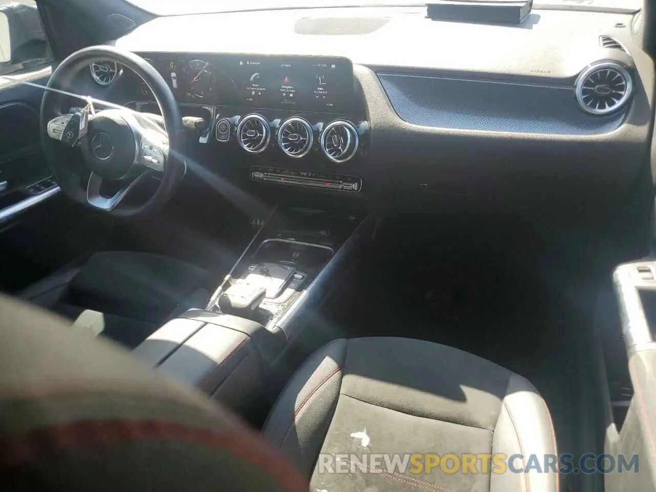 8 Photograph of a damaged car W1N4N4GB5NJ400955 MERCEDES-BENZ GLA-CLASS 2022