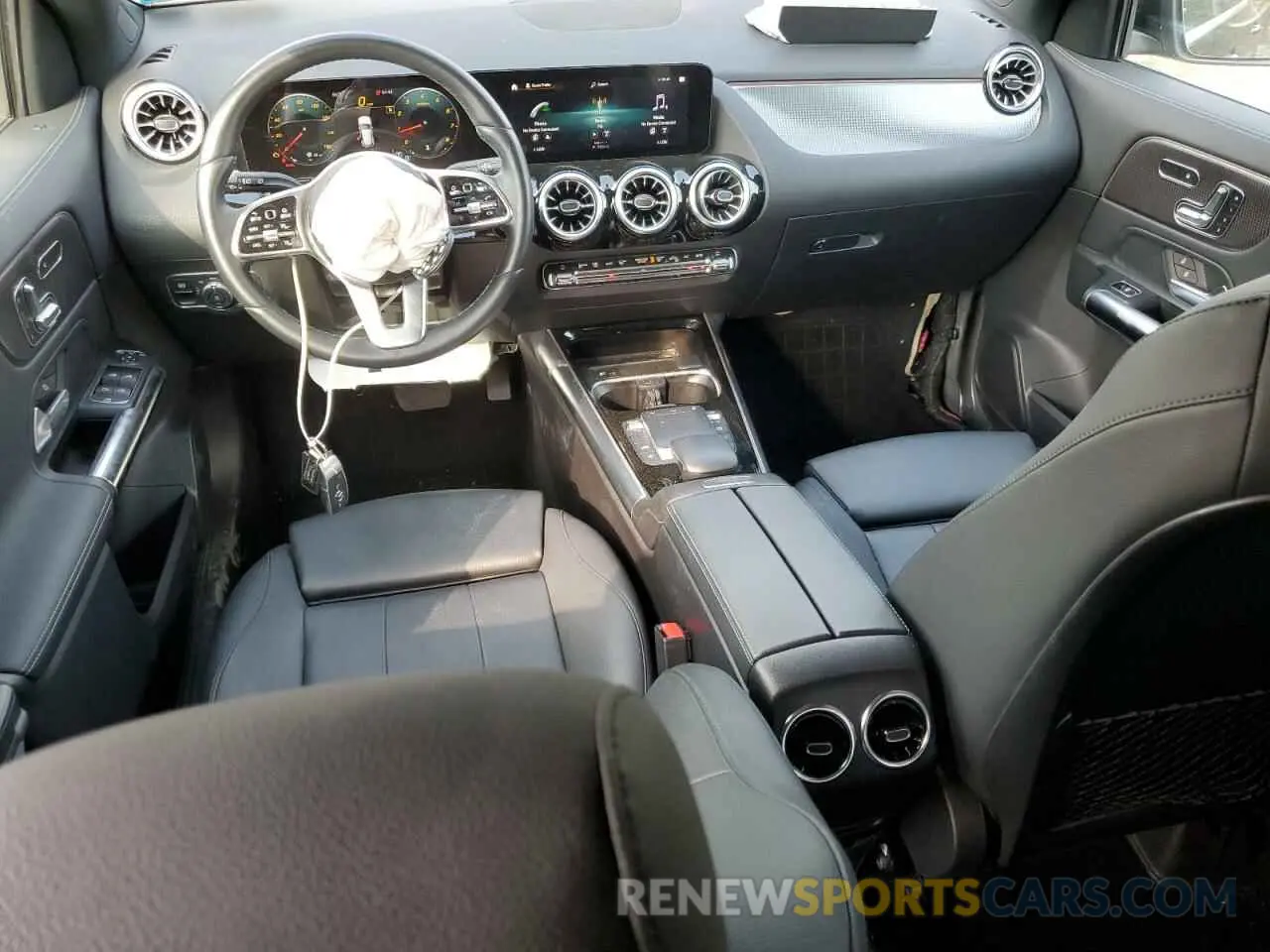 8 Photograph of a damaged car W1N4N4HB0NJ370746 MERCEDES-BENZ GLA-CLASS 2022