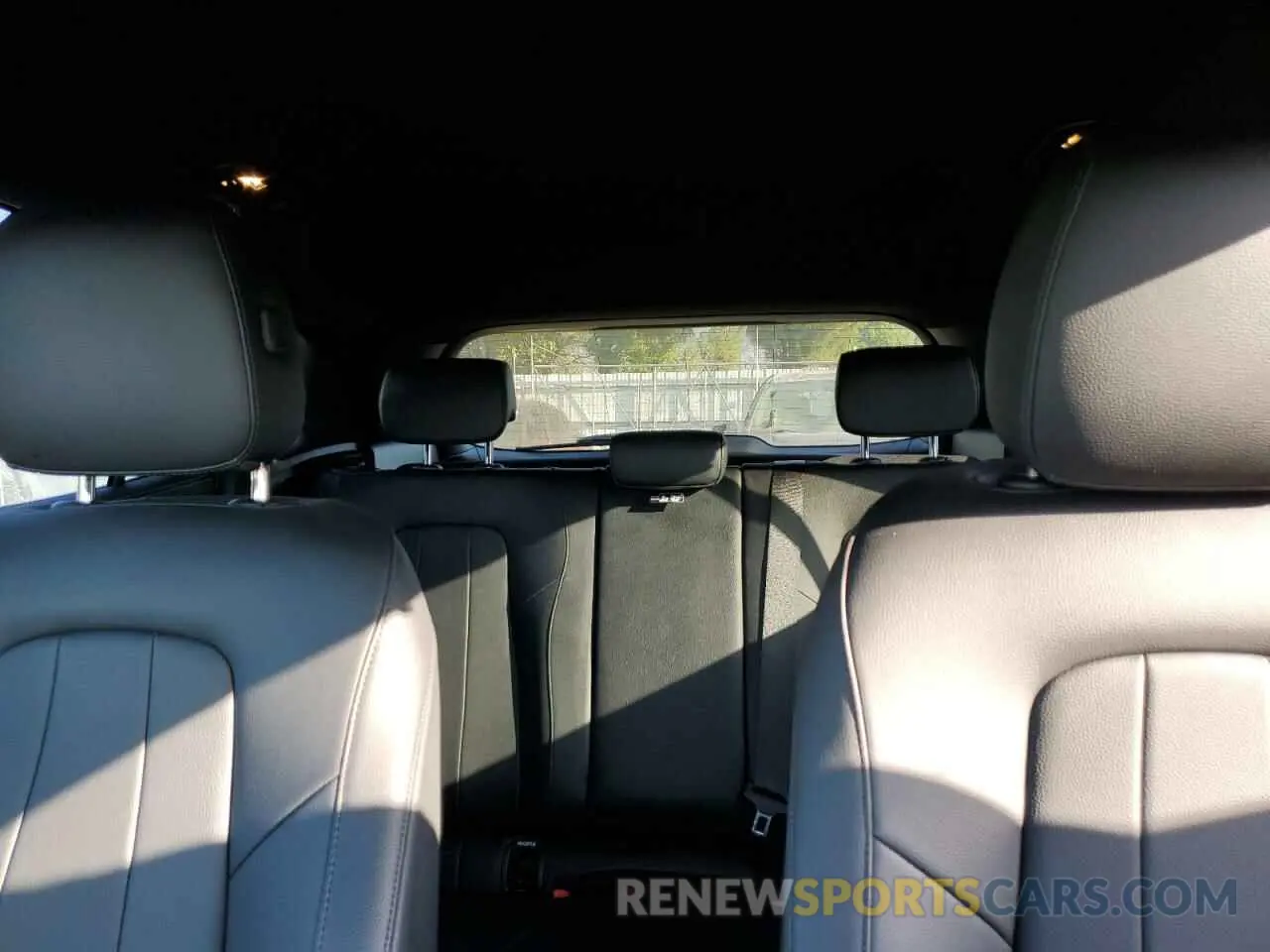 10 Photograph of a damaged car W1N4N4HB5NJ317539 MERCEDES-BENZ GLA-CLASS 2022
