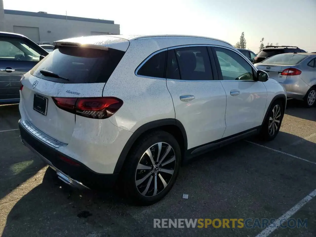 3 Photograph of a damaged car W1N4N4HB5NJ317539 MERCEDES-BENZ GLA-CLASS 2022