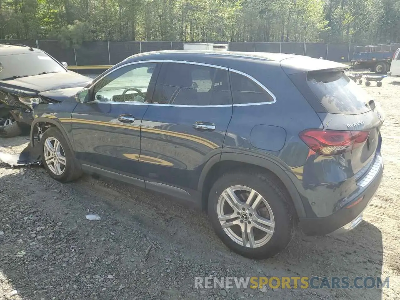 2 Photograph of a damaged car W1N4N4HB5NJ368734 MERCEDES-BENZ GLA-CLASS 2022