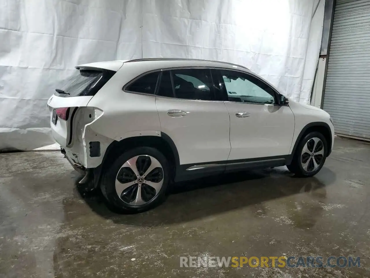 3 Photograph of a damaged car W1N4N4GB4RJ602076 MERCEDES-BENZ GLA-CLASS 2024