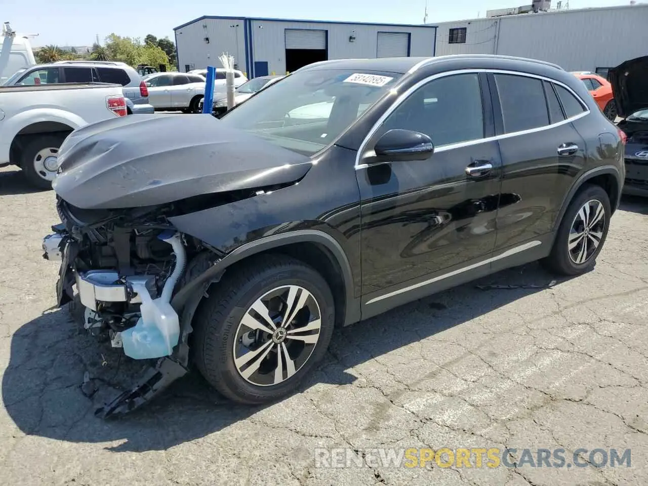 1 Photograph of a damaged car W1N4N4GB5RJ621512 MERCEDES-BENZ GLA-CLASS 2024