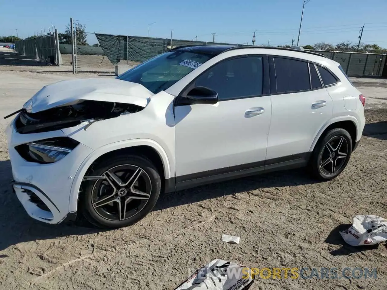 1 Photograph of a damaged car W1N4N4HBXRJ620502 MERCEDES-BENZ GLA-CLASS 2024