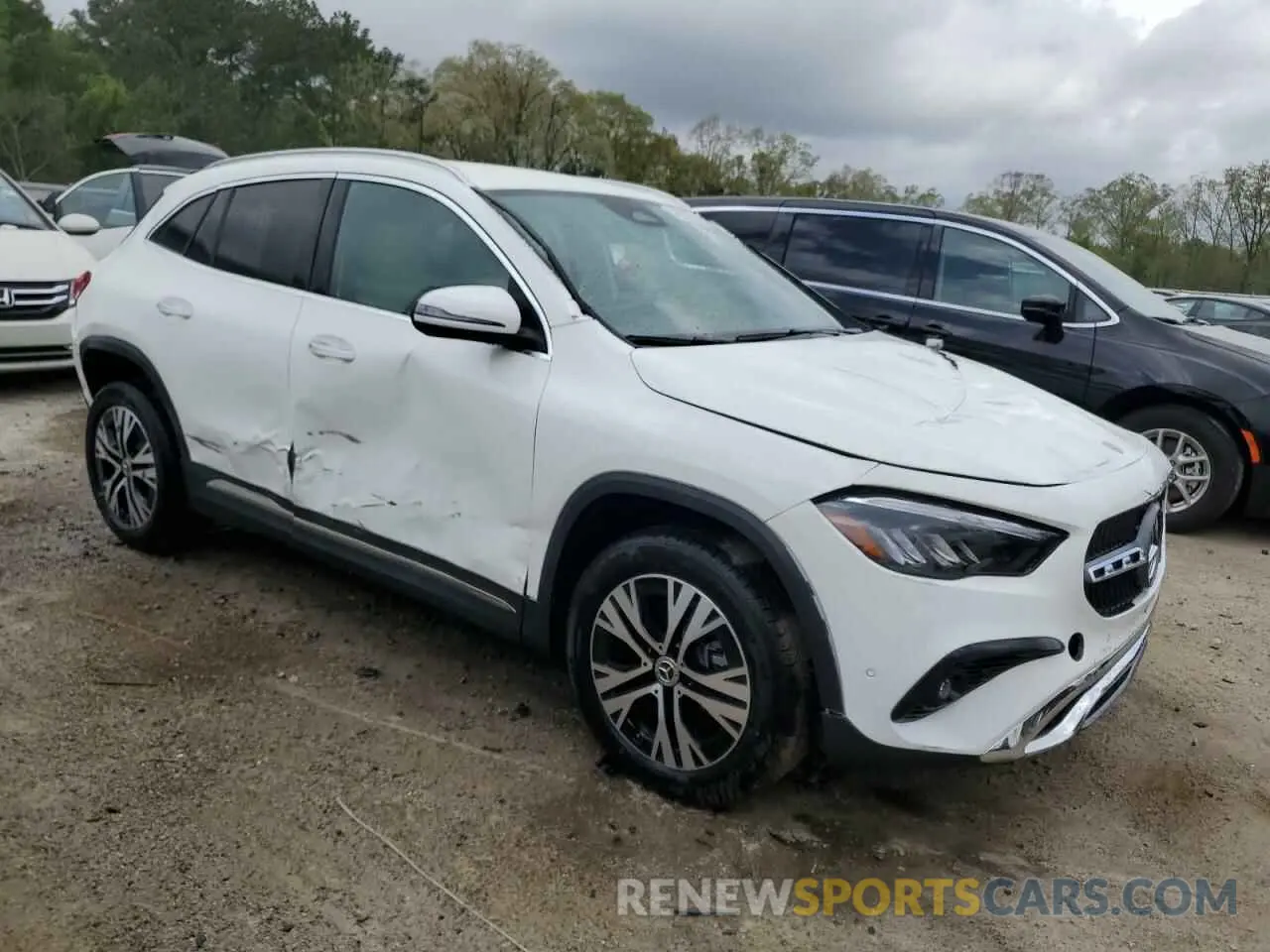 4 Photograph of a damaged car W1N4N4GB2SJ704885 MERCEDES-BENZ GLA-CLASS 2025