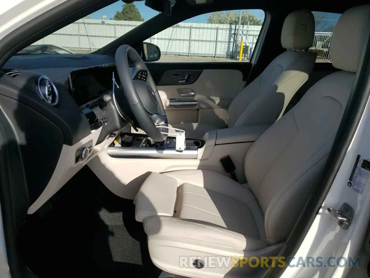 7 Photograph of a damaged car W1N4N4HB5SJ686736 MERCEDES-BENZ GLA-CLASS 2025