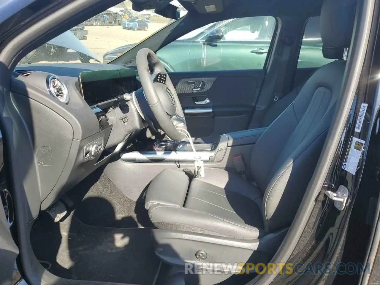 7 Фотография поврежденного автомобиля W1N4N4HB5SJ695615 MERCEDES-BENZ GLA-CLASS 2025