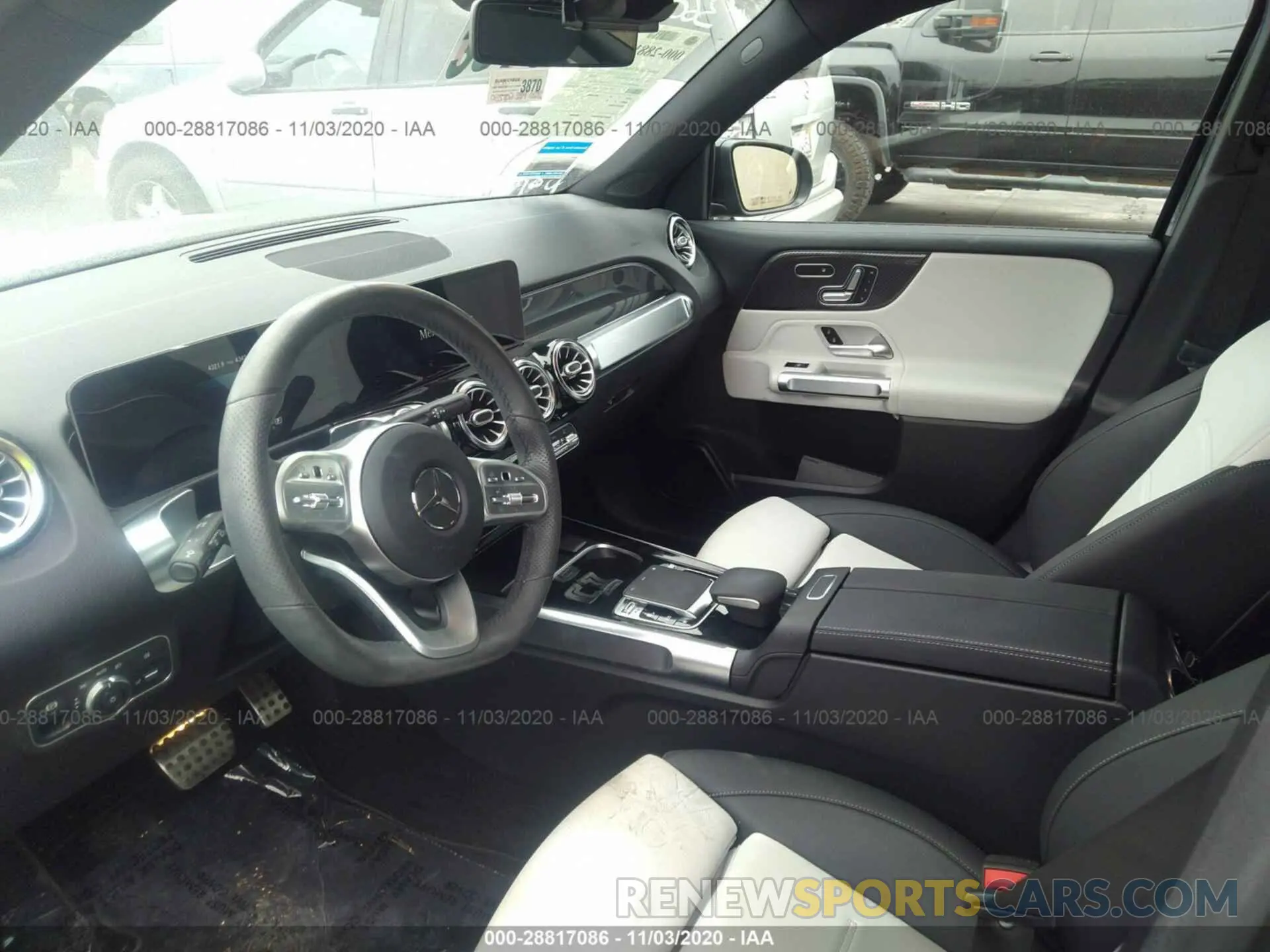 8 Photograph of a damaged car W1N4M4GB0LW041579 MERCEDES-BENZ GLB 2020