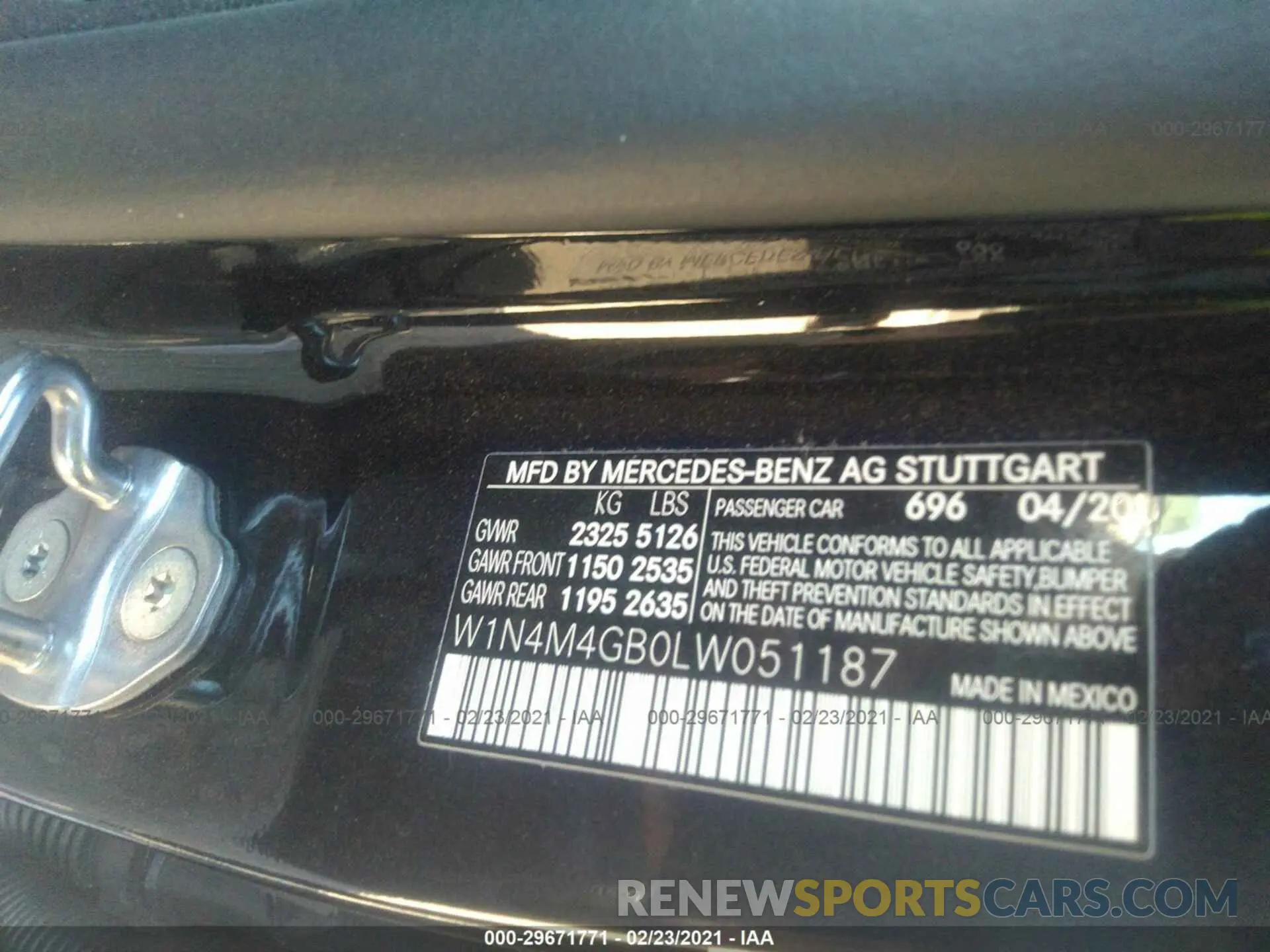 9 Photograph of a damaged car W1N4M4GB0LW051187 MERCEDES-BENZ GLB 2020