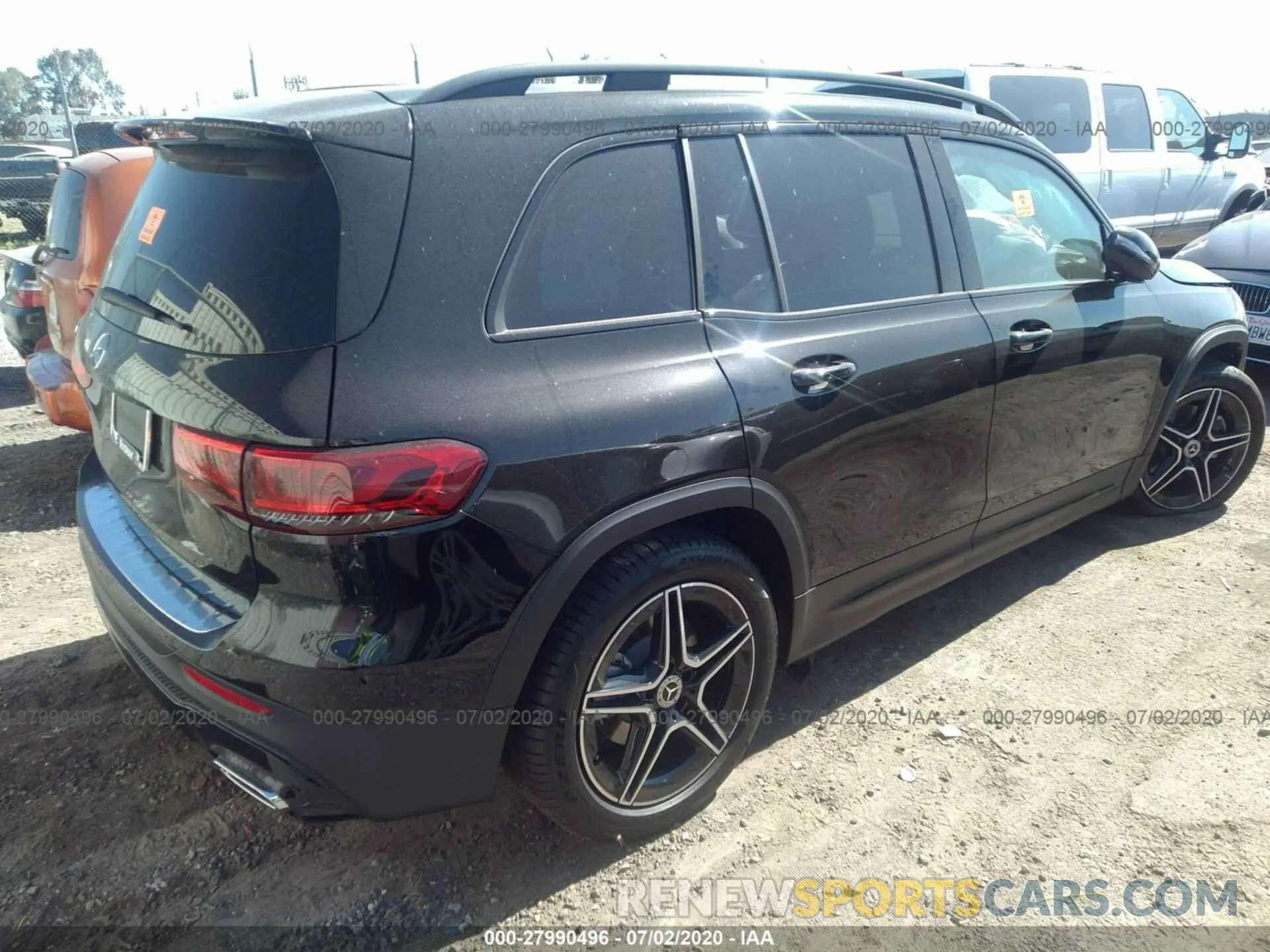 4 Photograph of a damaged car W1N4M4GB1LW026220 MERCEDES-BENZ GLB 2020