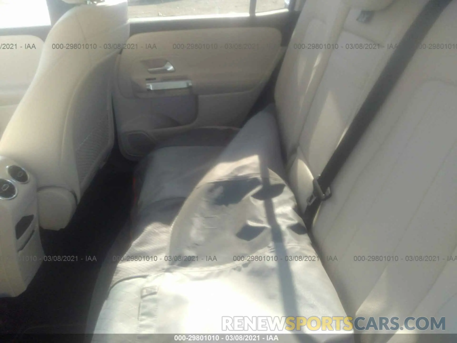 8 Photograph of a damaged car W1N4M4GB8LW017935 MERCEDES-BENZ GLB 2020