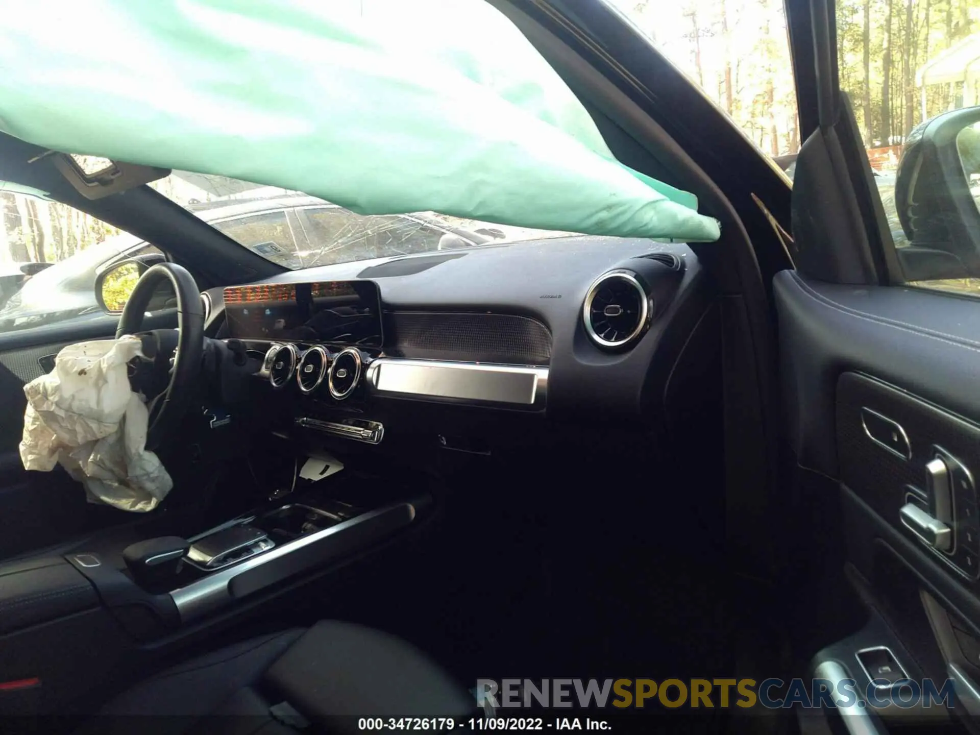 5 Photograph of a damaged car W1N4M4HB0LW049129 MERCEDES-BENZ GLB 2020