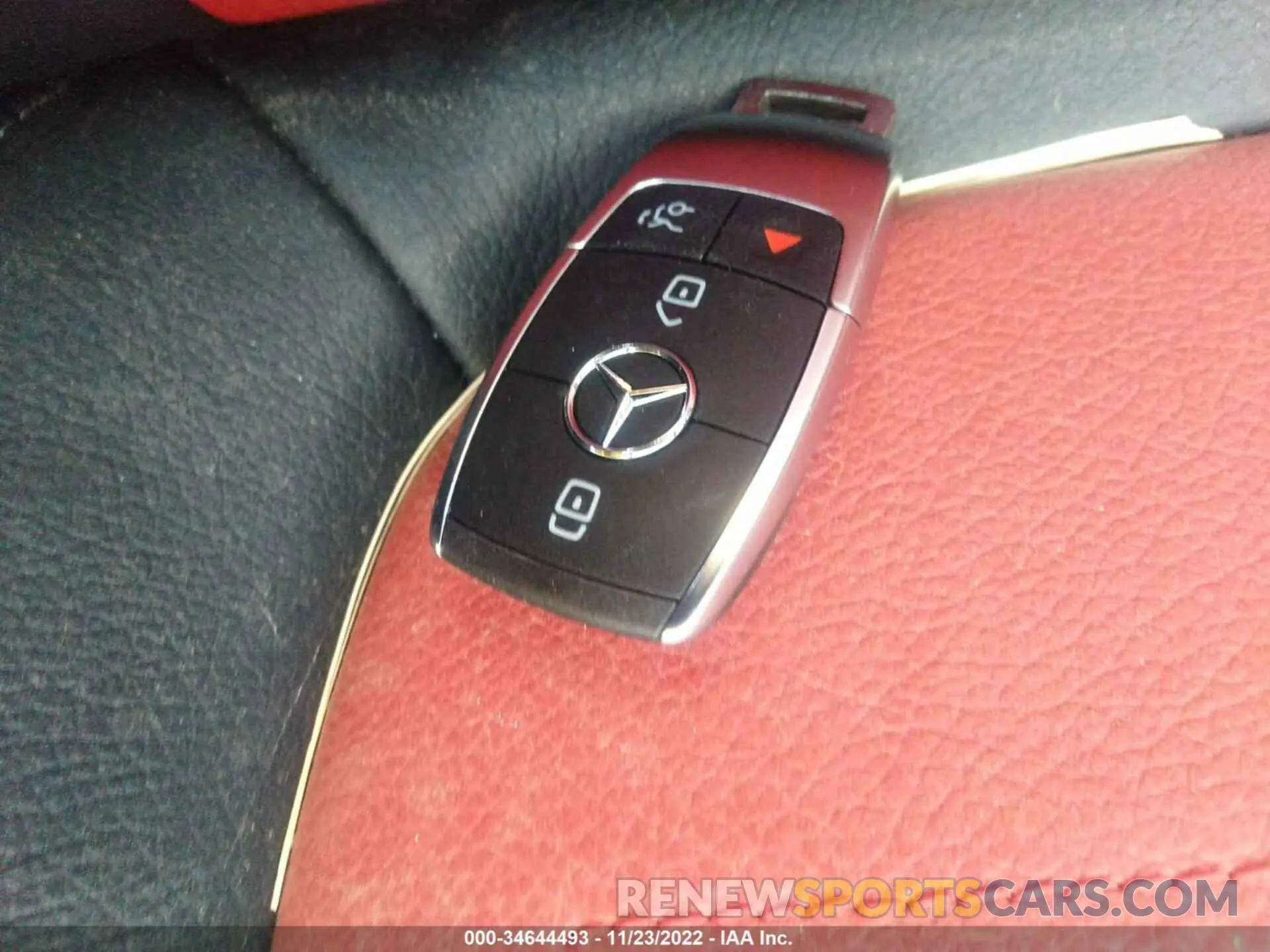 11 Photograph of a damaged car W1N4M4HB8LW041229 MERCEDES-BENZ GLB 2020