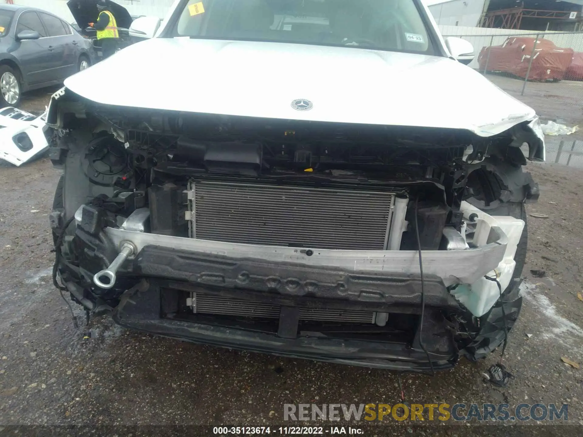 6 Photograph of a damaged car W1N4M4GBXMW125393 MERCEDES-BENZ GLB 2021