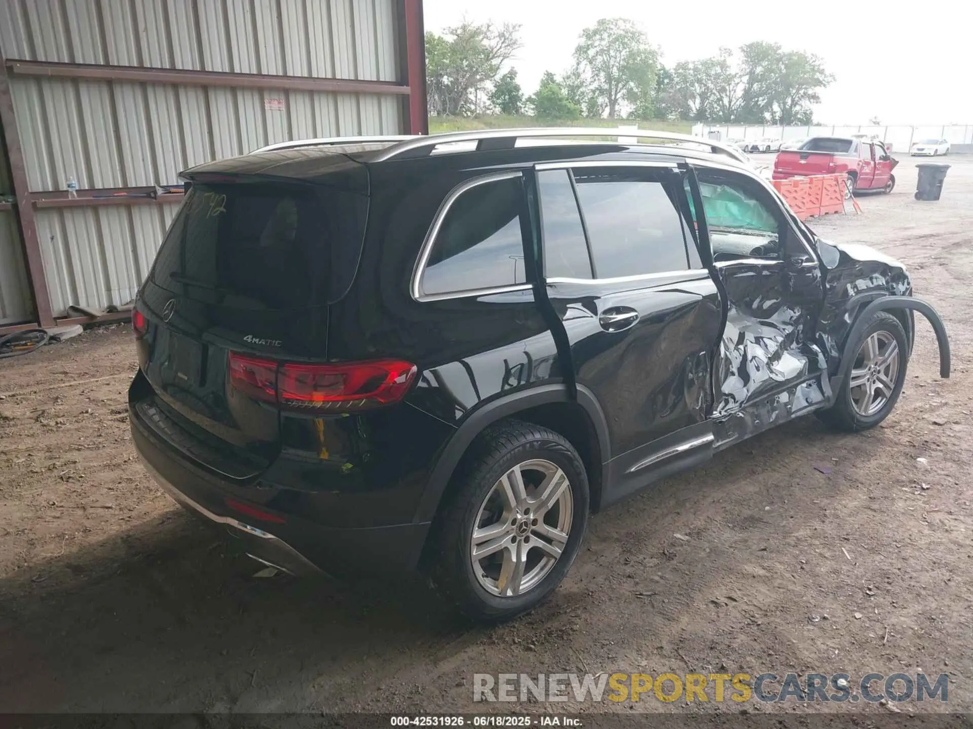 4 Фотография поврежденного автомобиля W1N4M4HB6MW127995 MERCEDES-BENZ GLB 2021
