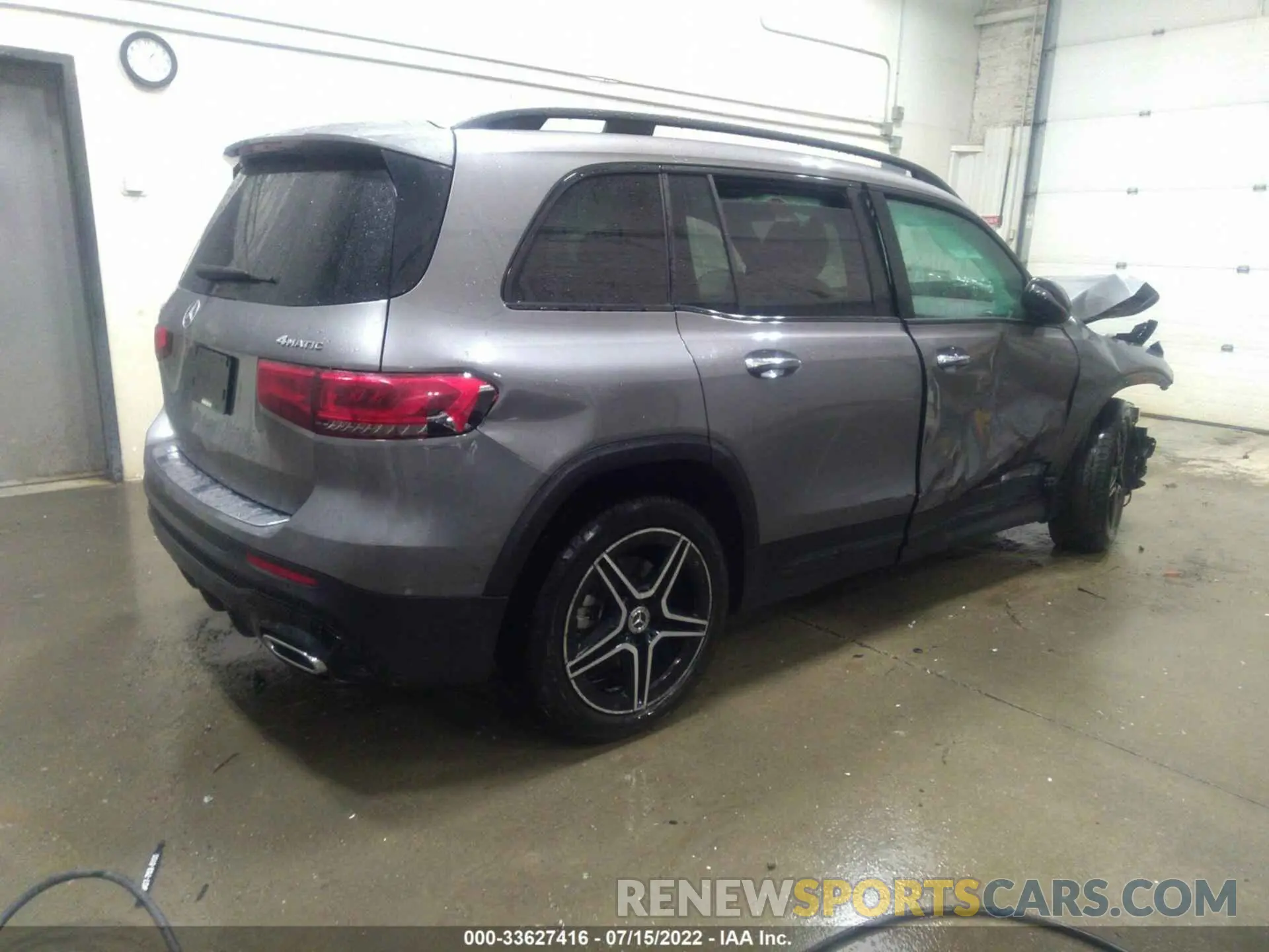 4 Photograph of a damaged car W1N4M4HB8MW107456 MERCEDES-BENZ GLB 2021