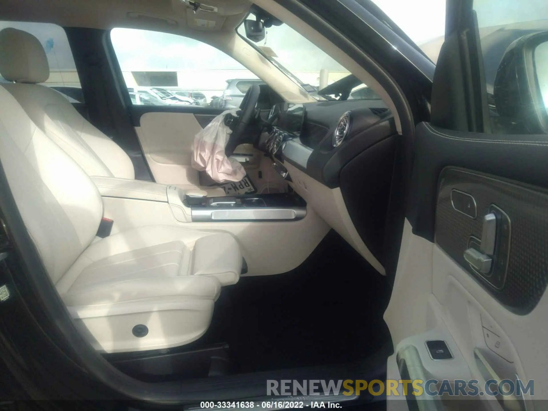 5 Photograph of a damaged car W1N4M4GB1NW181529 MERCEDES-BENZ GLB 2022