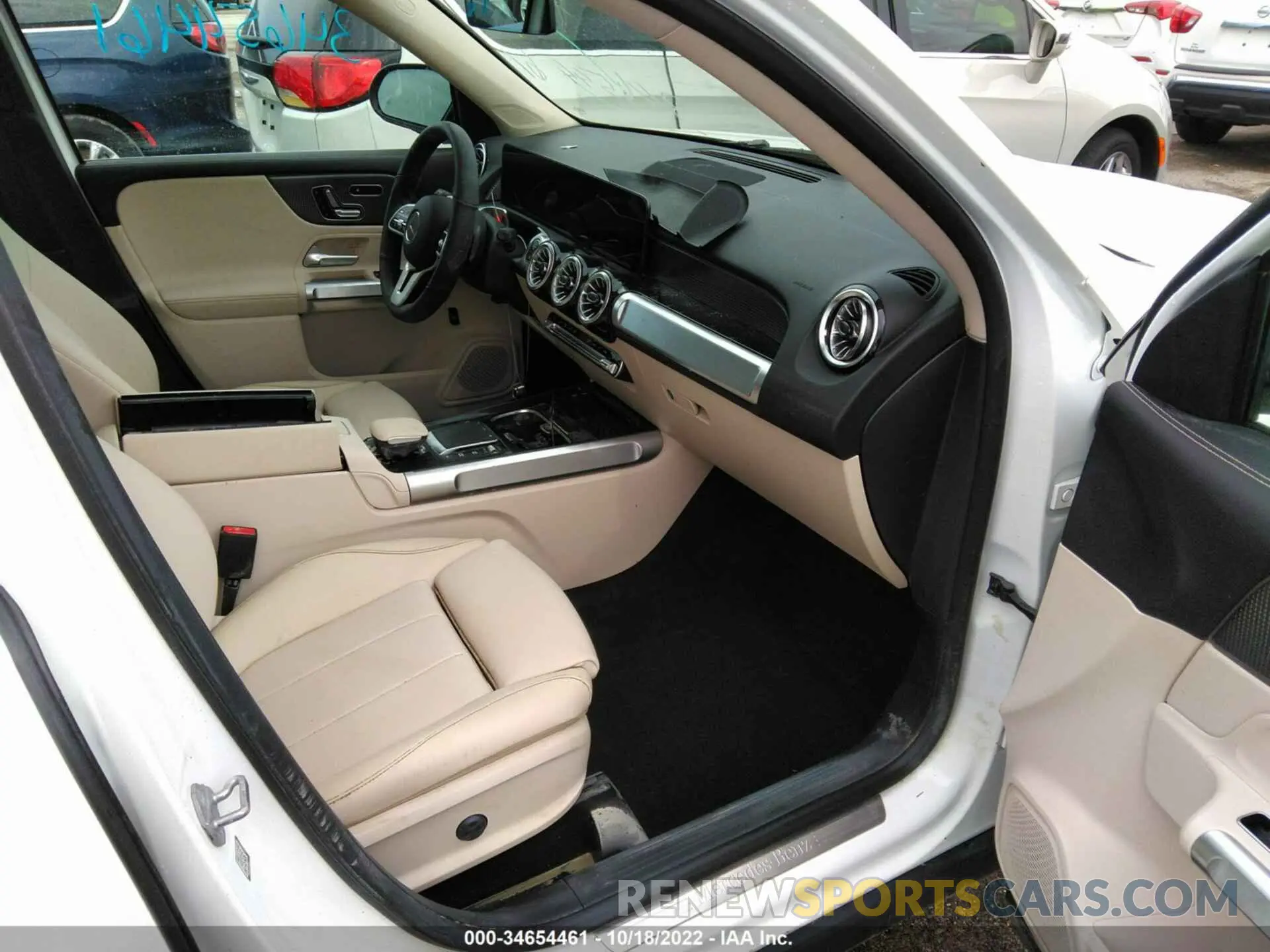 5 Photograph of a damaged car W1N4M4HBXNW173301 MERCEDES-BENZ GLB 2022