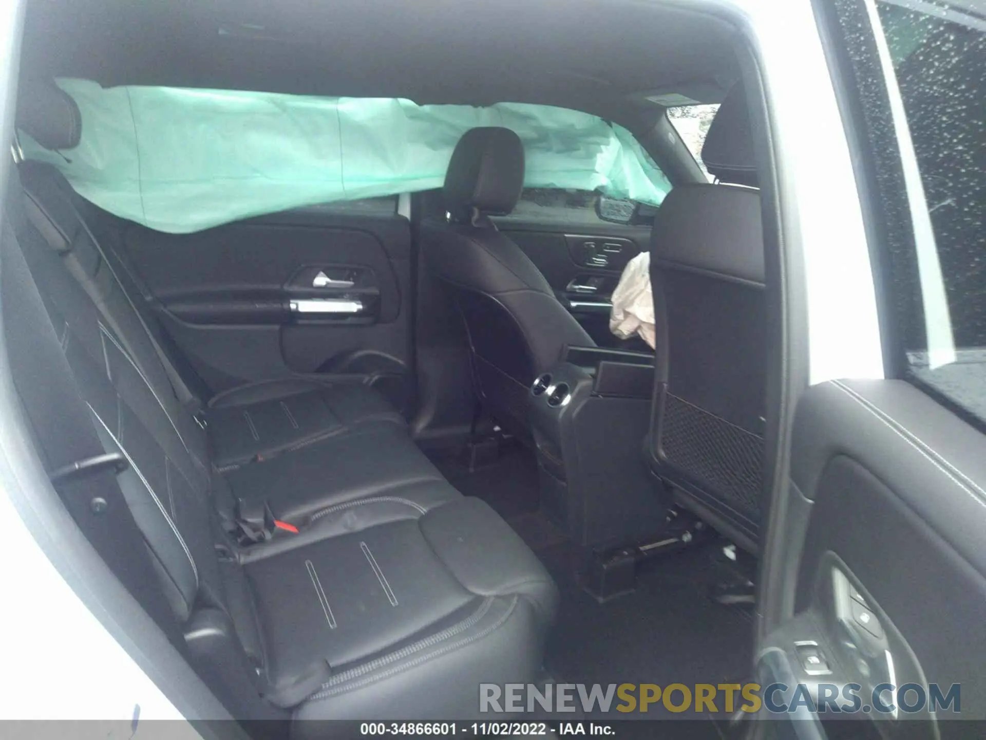 8 Photograph of a damaged car W1N4M5BB5NW237436 MERCEDES-BENZ GLB 2022