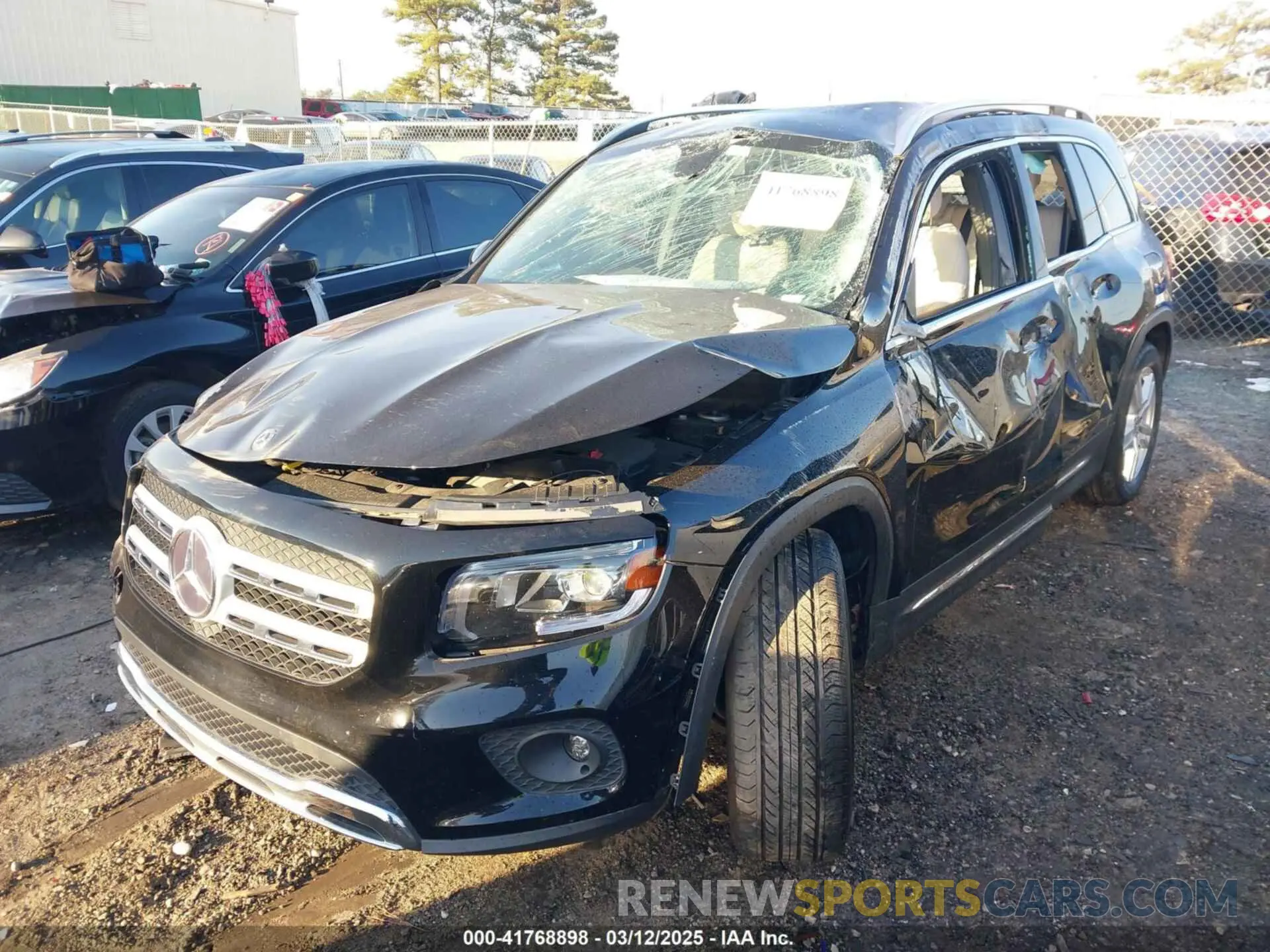 2 Photograph of a damaged car W1N4M4GB0LW033269 MERCEDES-BENZ GLB 250 2020