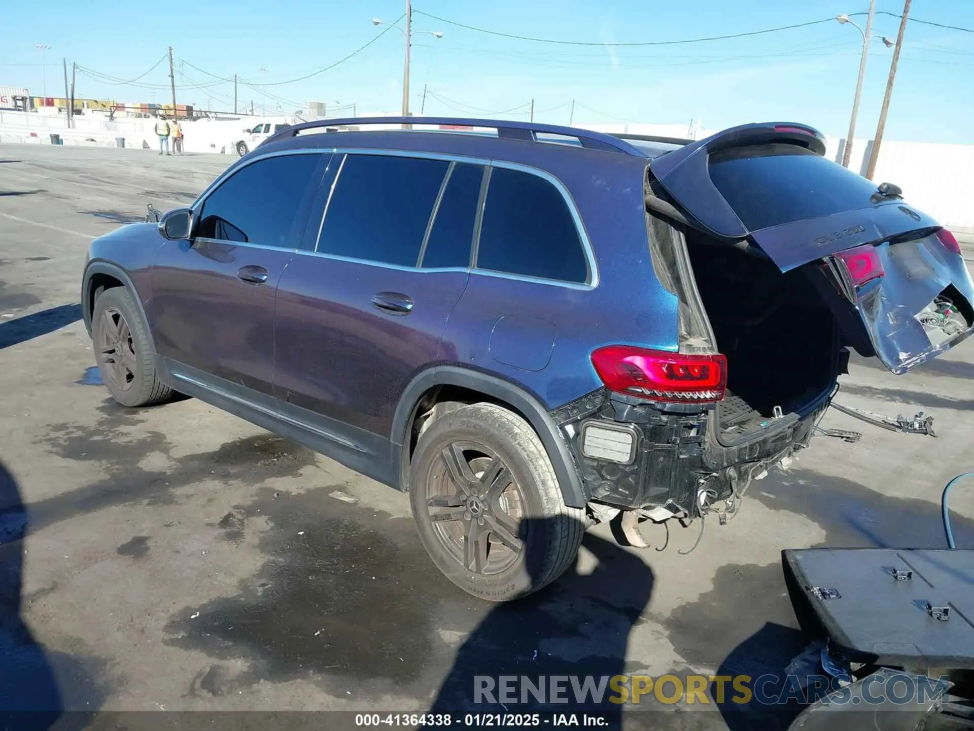 3 Photograph of a damaged car W1N4M4GB0LW058107 MERCEDES-BENZ GLB 250 2020