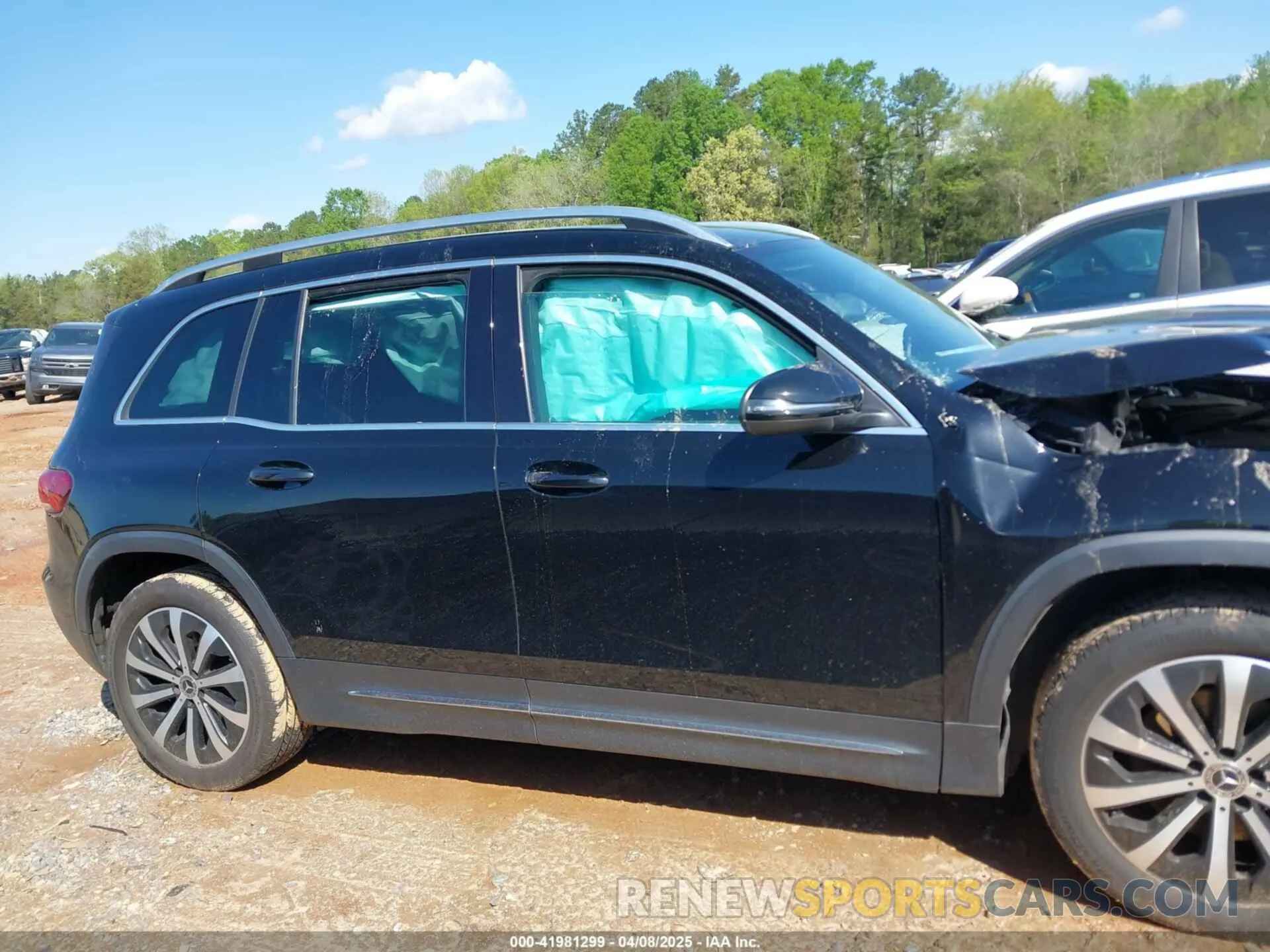 13 Photograph of a damaged car W1N4M4GB1LW042630 MERCEDES-BENZ GLB 250 2020