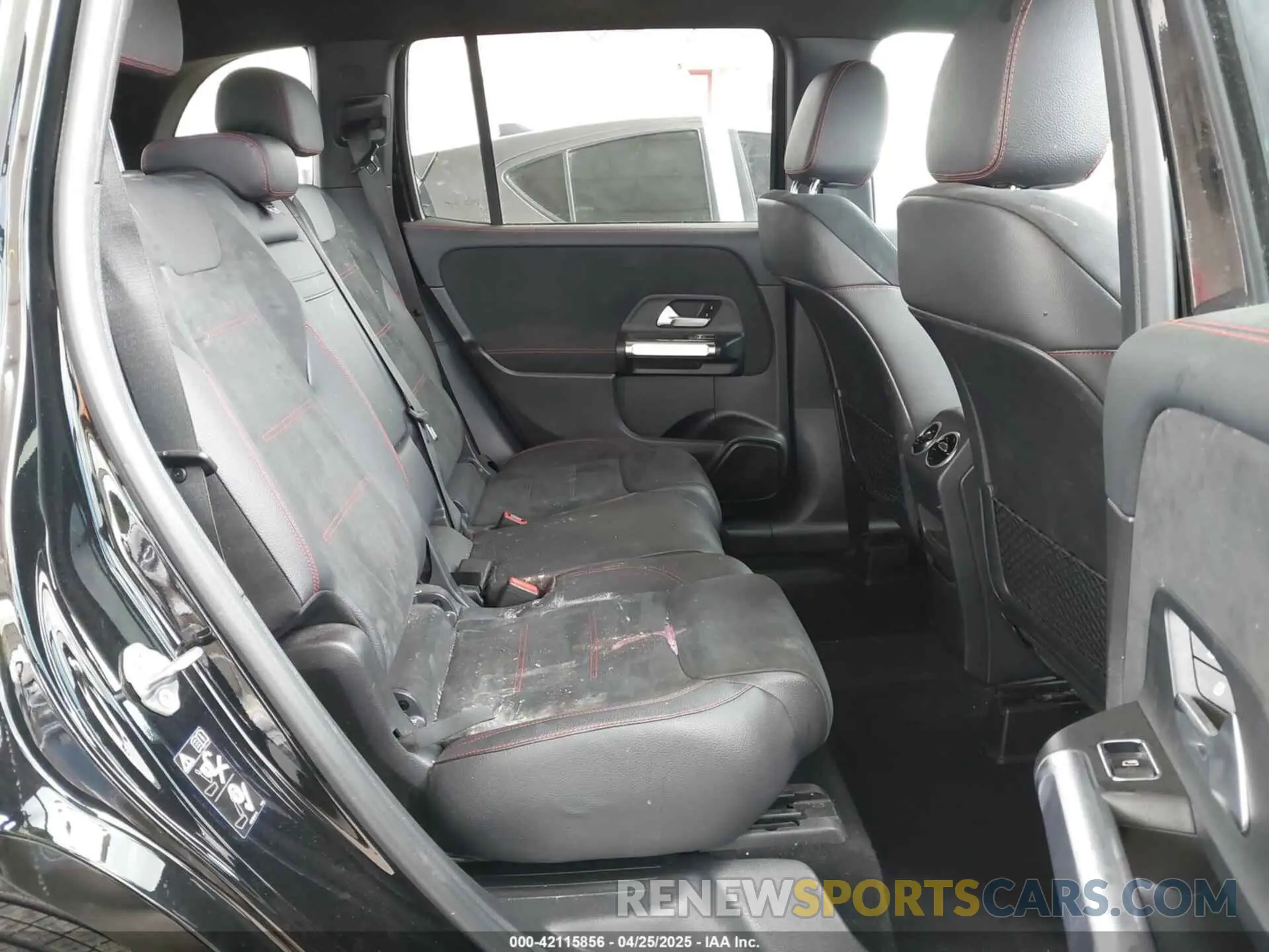 8 Фотография поврежденного автомобиля W1N4M4GB5LW020355 MERCEDES-BENZ GLB 250 2020