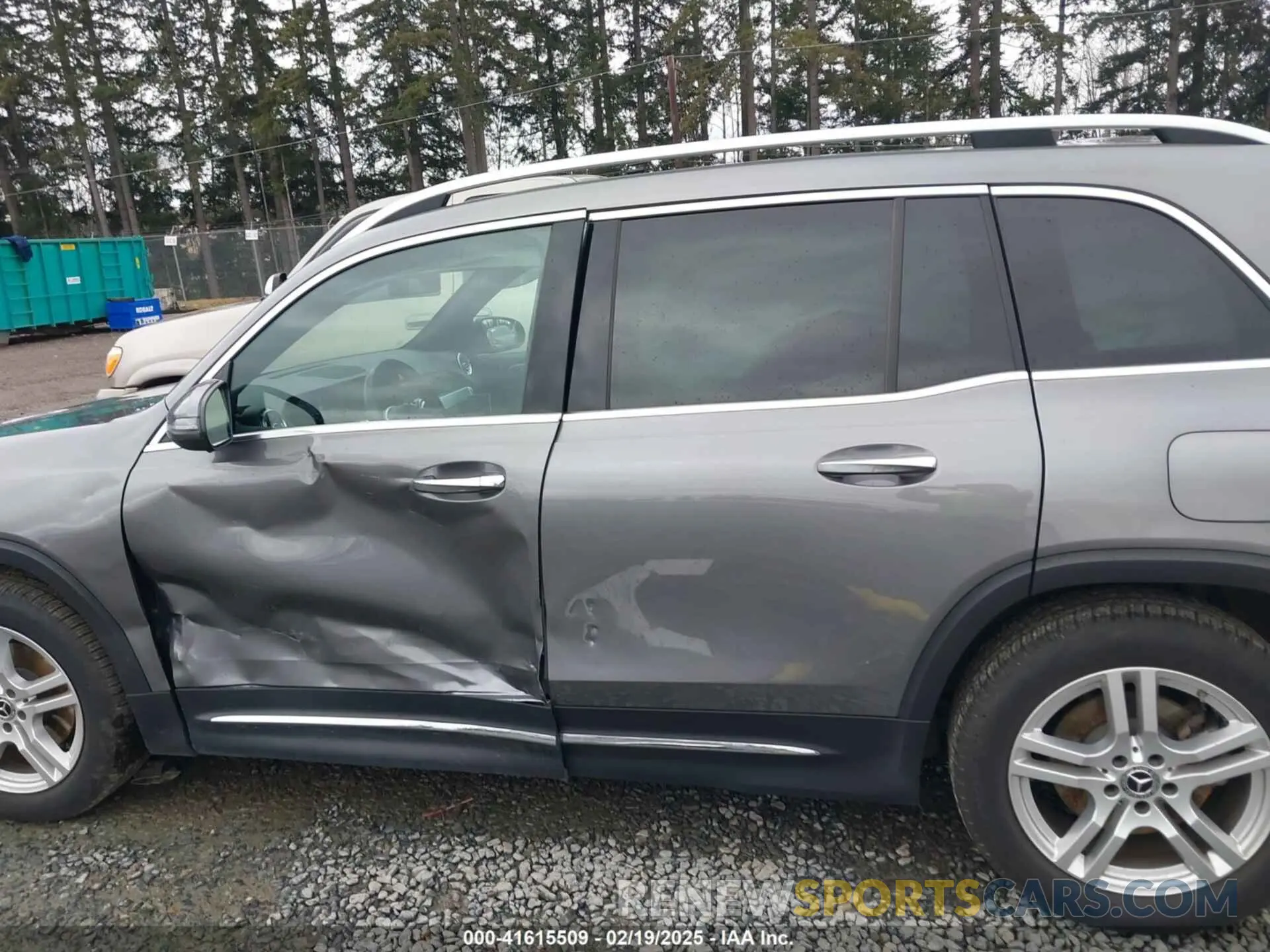 14 Photograph of a damaged car W1N4M4HB1LW069664 MERCEDES-BENZ GLB 250 2020