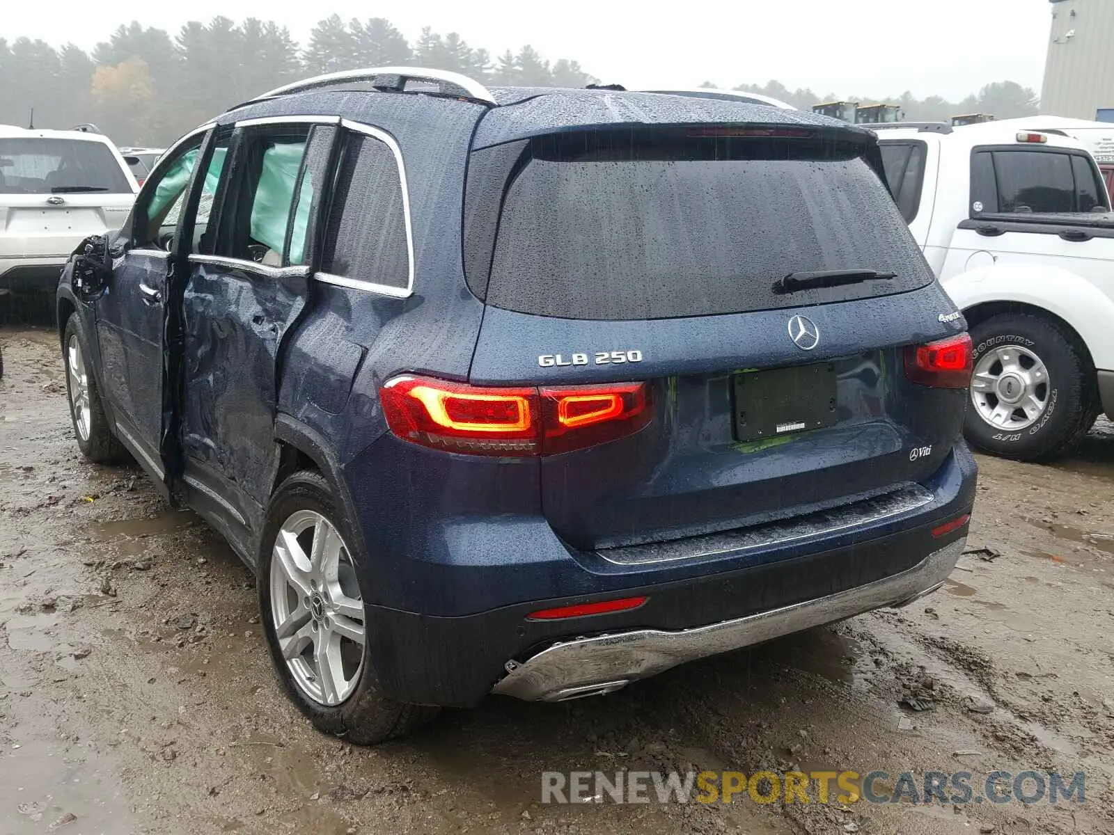 3 Photograph of a damaged car W1N4M4HB3LW041283 MERCEDES-BENZ GLB 250 2020