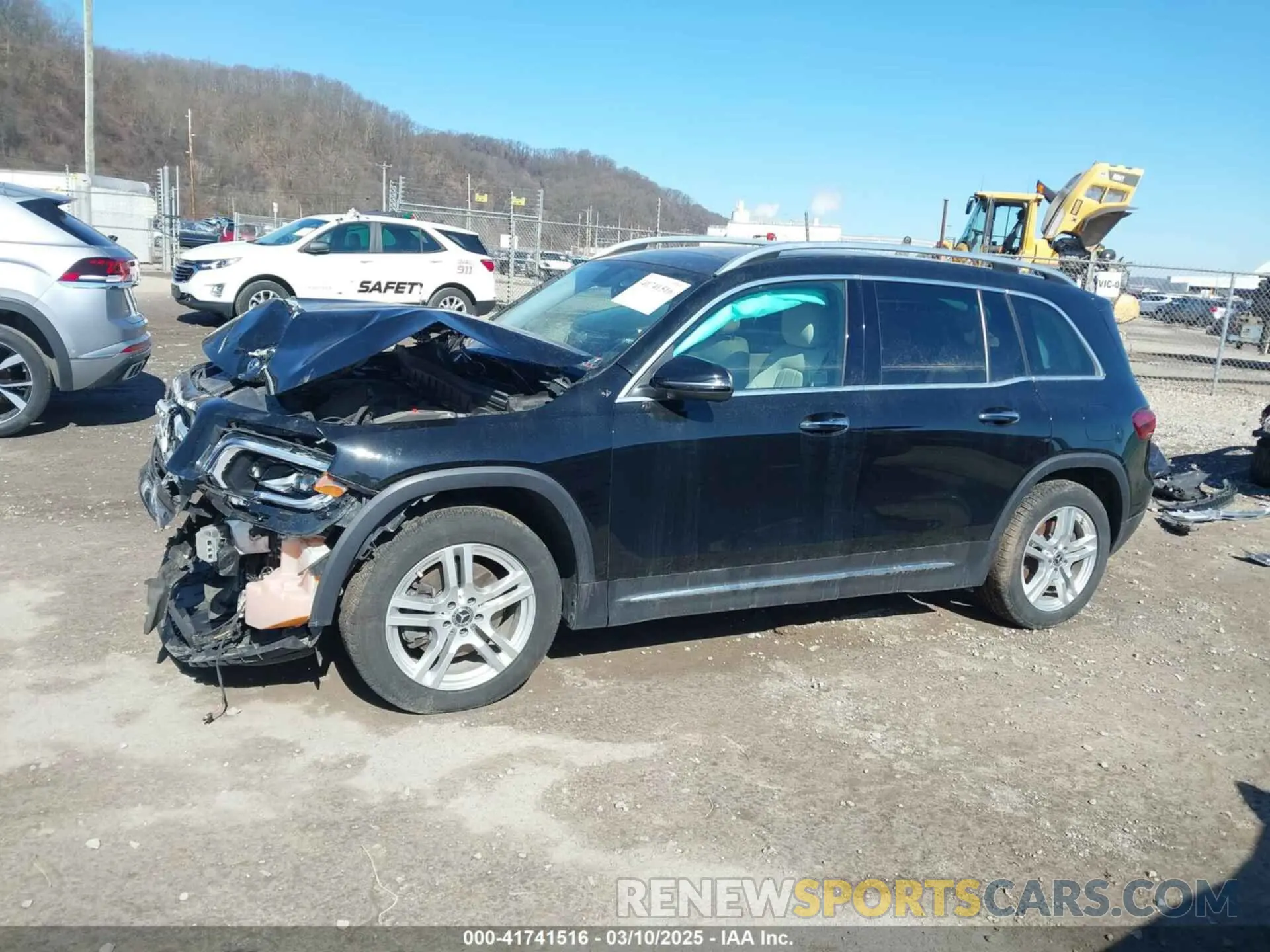 15 Photograph of a damaged car W1N4M4HBXLW041183 MERCEDES-BENZ GLB 250 2020