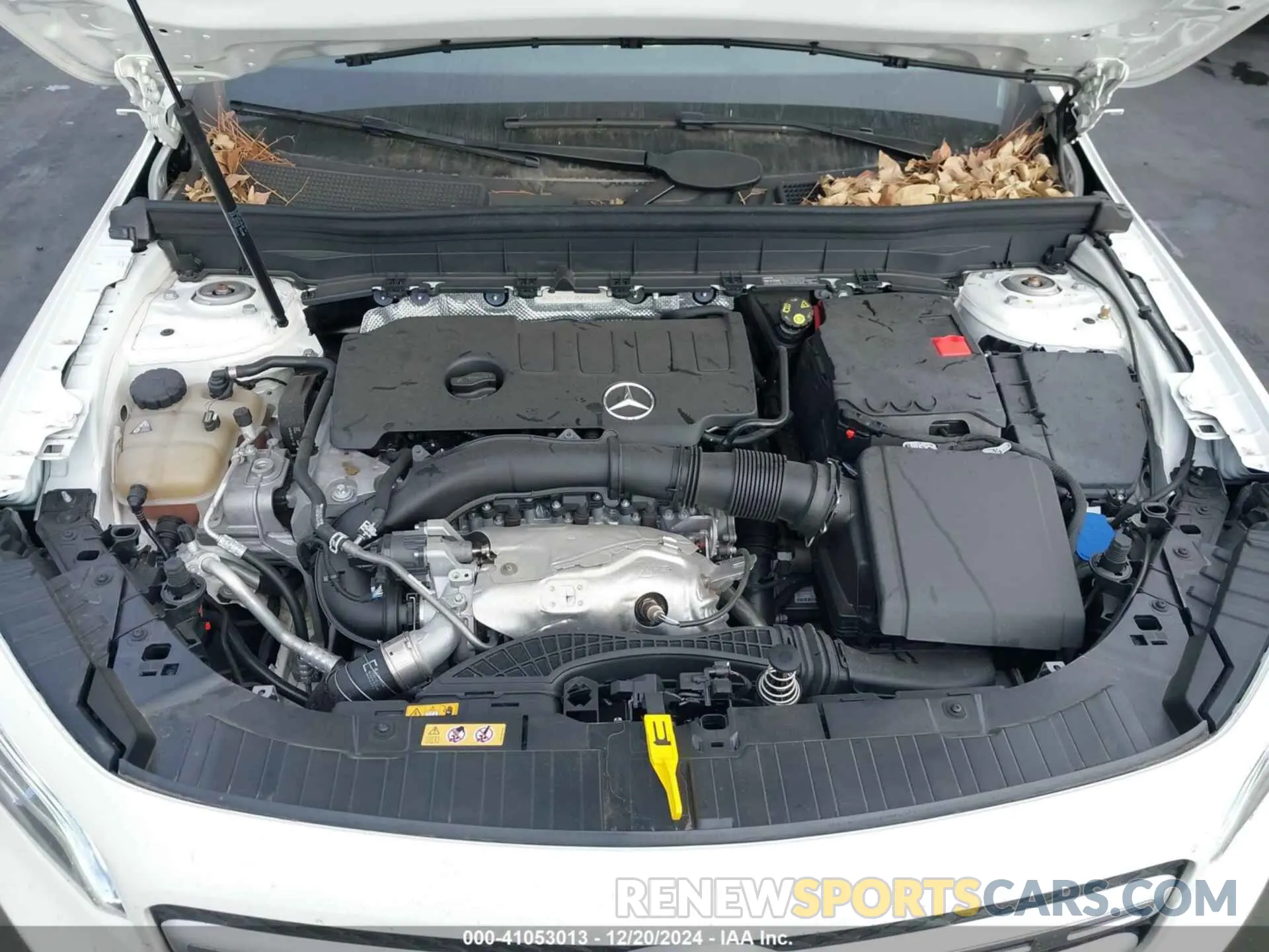 10 Photograph of a damaged car W1N4M4GB5MW080203 MERCEDES-BENZ GLB 250 2021
