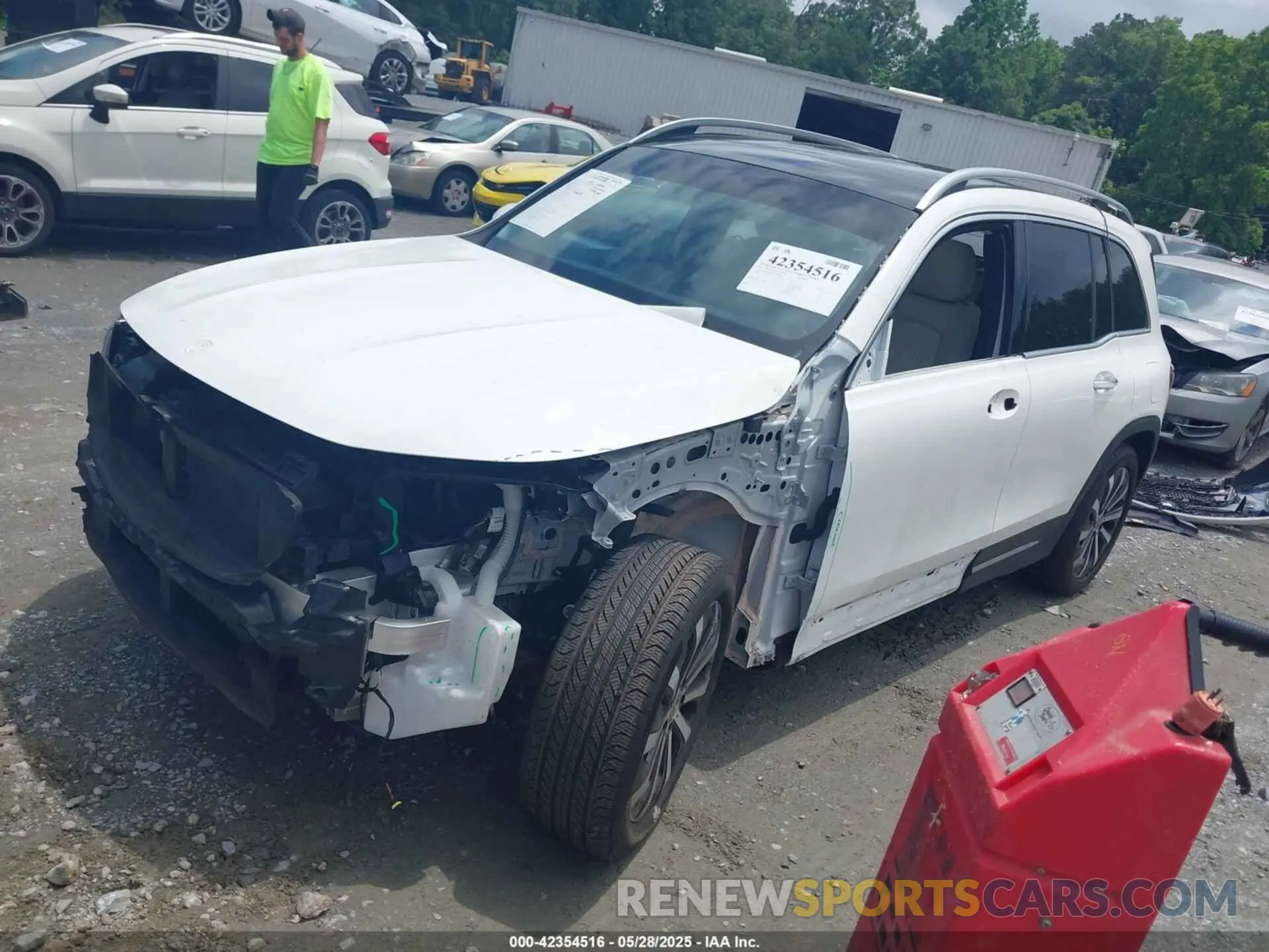 2 Photograph of a damaged car W1N4M4GB6MW090903 MERCEDES-BENZ GLB 250 2021