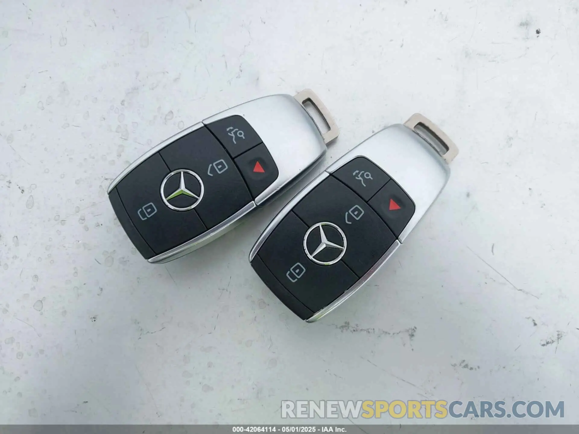 11 Photograph of a damaged car W1N4M4GB7MW101181 MERCEDES-BENZ GLB 250 2021