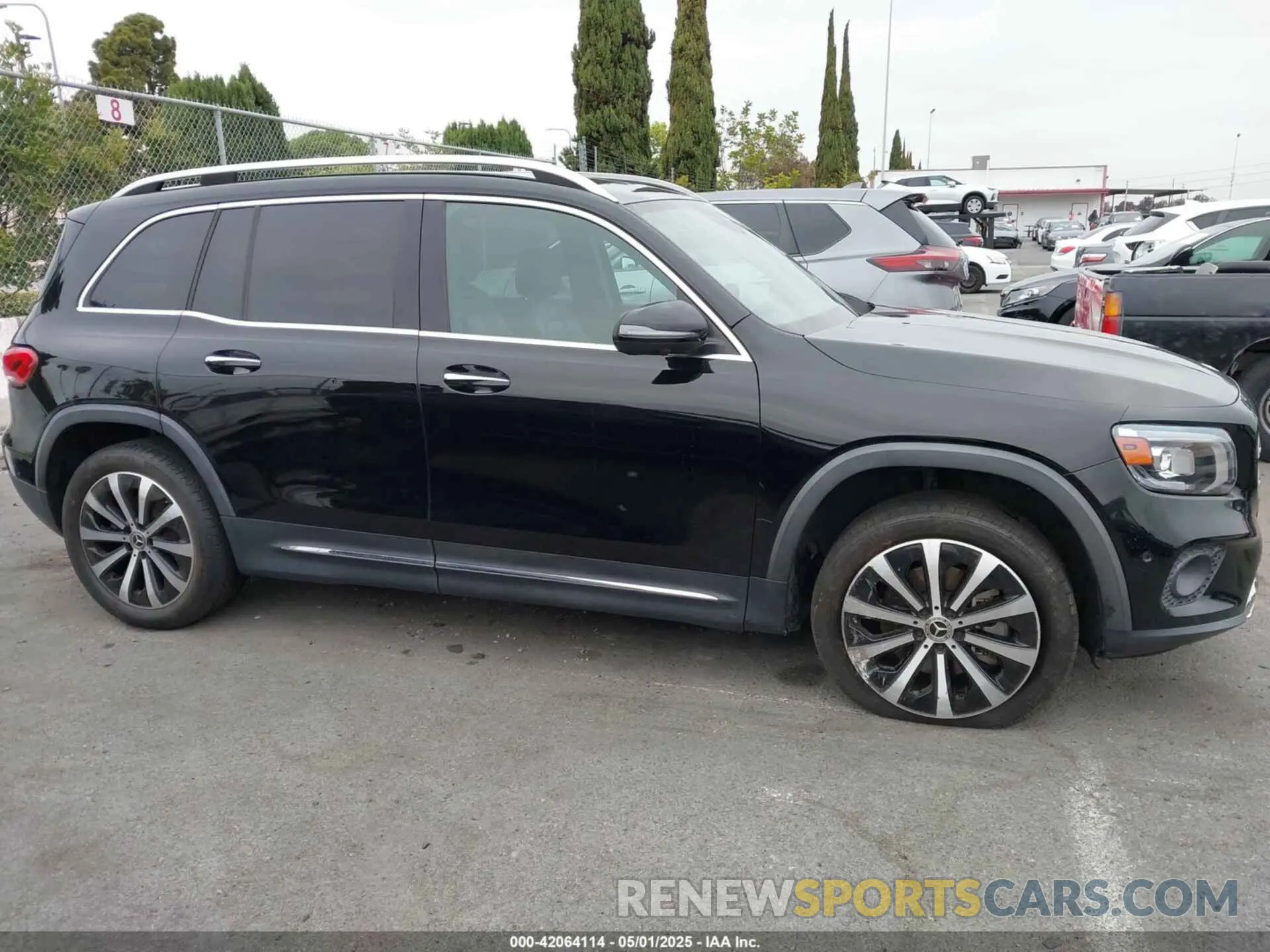 13 Photograph of a damaged car W1N4M4GB7MW101181 MERCEDES-BENZ GLB 250 2021