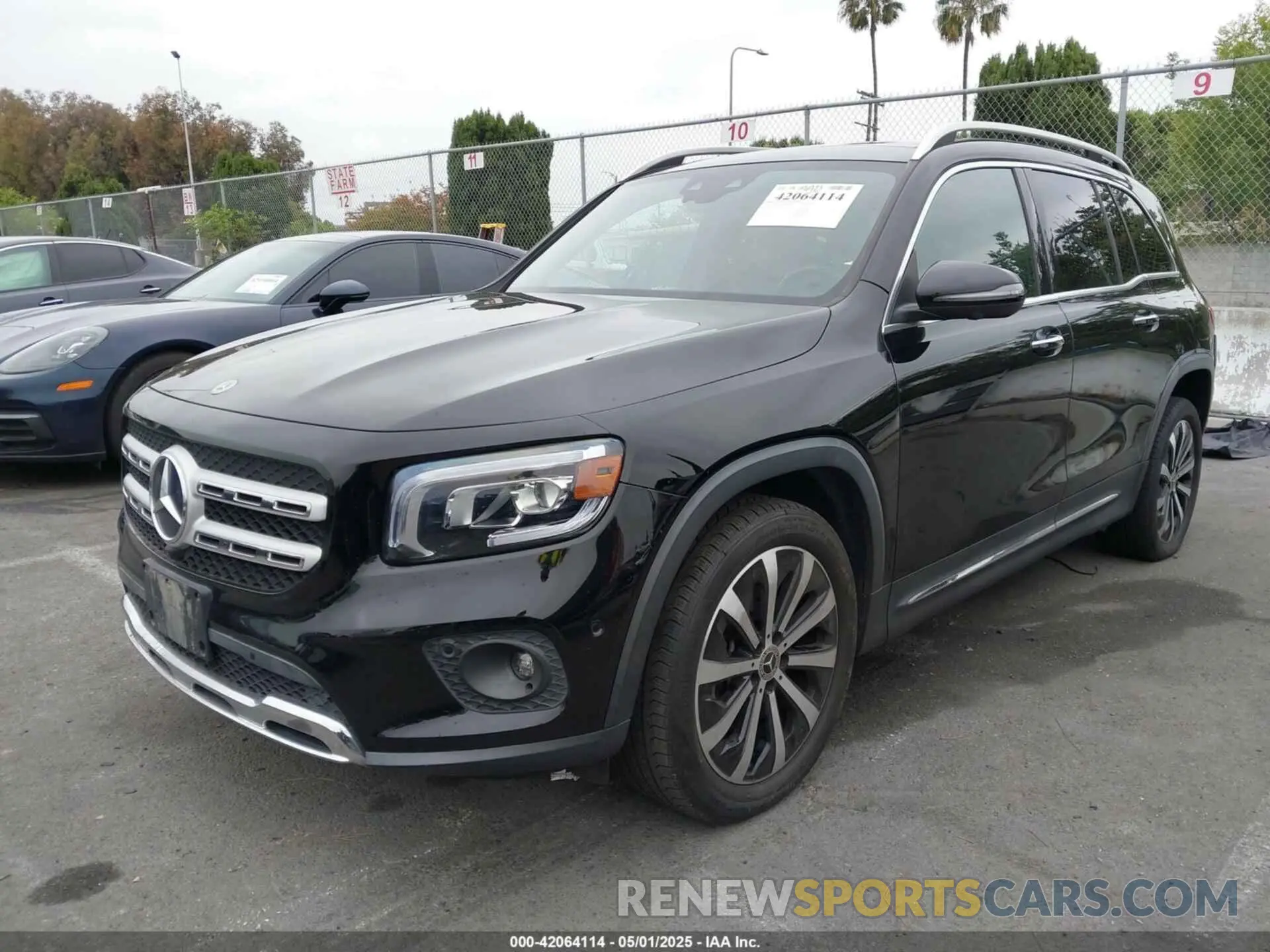 2 Photograph of a damaged car W1N4M4GB7MW101181 MERCEDES-BENZ GLB 250 2021