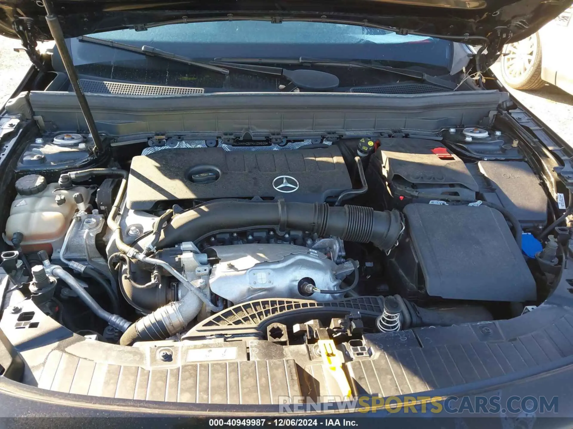 10 Photograph of a damaged car W1N4M4GB7MW109605 MERCEDES-BENZ GLB 250 2021