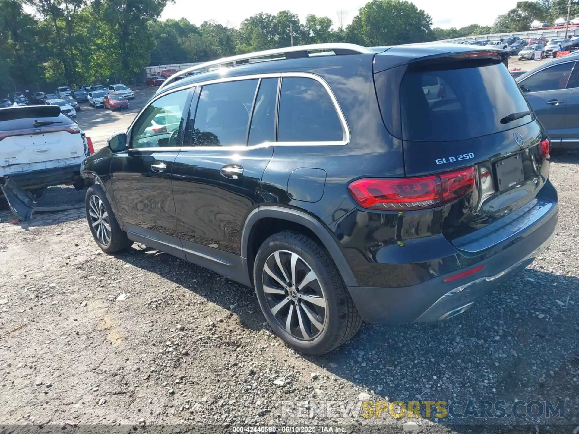 3 Фотография поврежденного автомобиля W1N4M4GB9MW108228 MERCEDES-BENZ GLB 250 2021