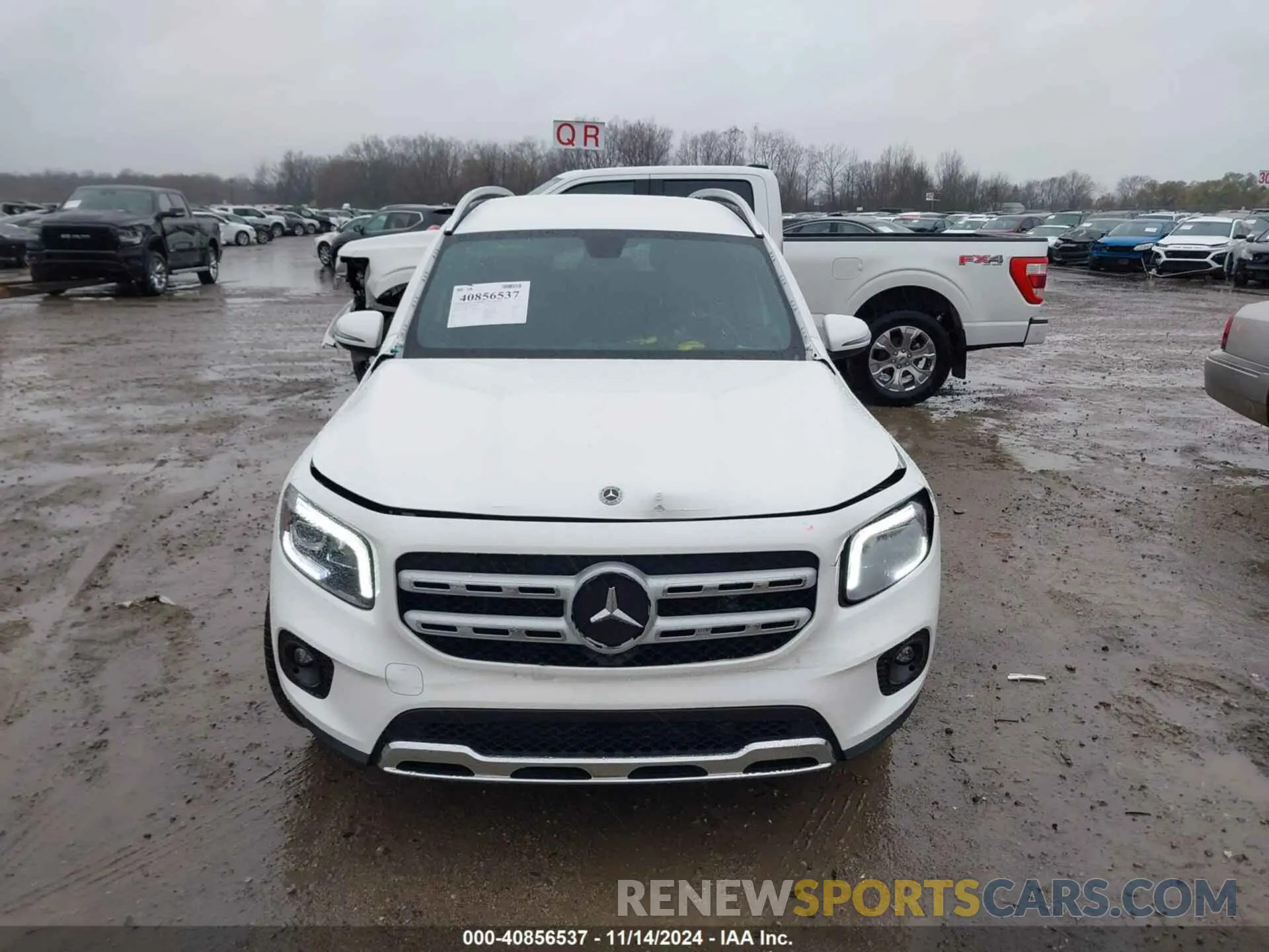 12 Photograph of a damaged car W1N4M4HB3MW135052 MERCEDES-BENZ GLB 250 2021
