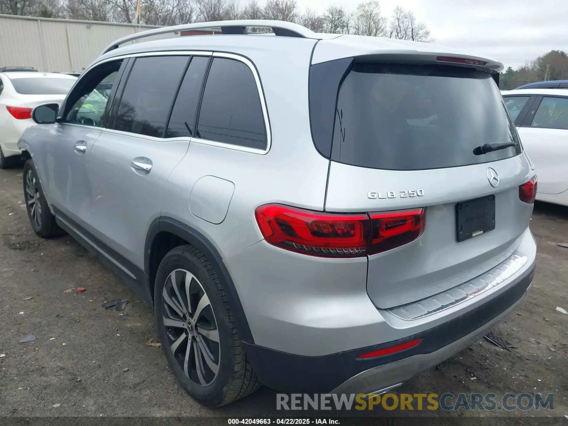 3 Фотография поврежденного автомобиля W1N4M4HB4MW087643 MERCEDES-BENZ GLB 250 2021