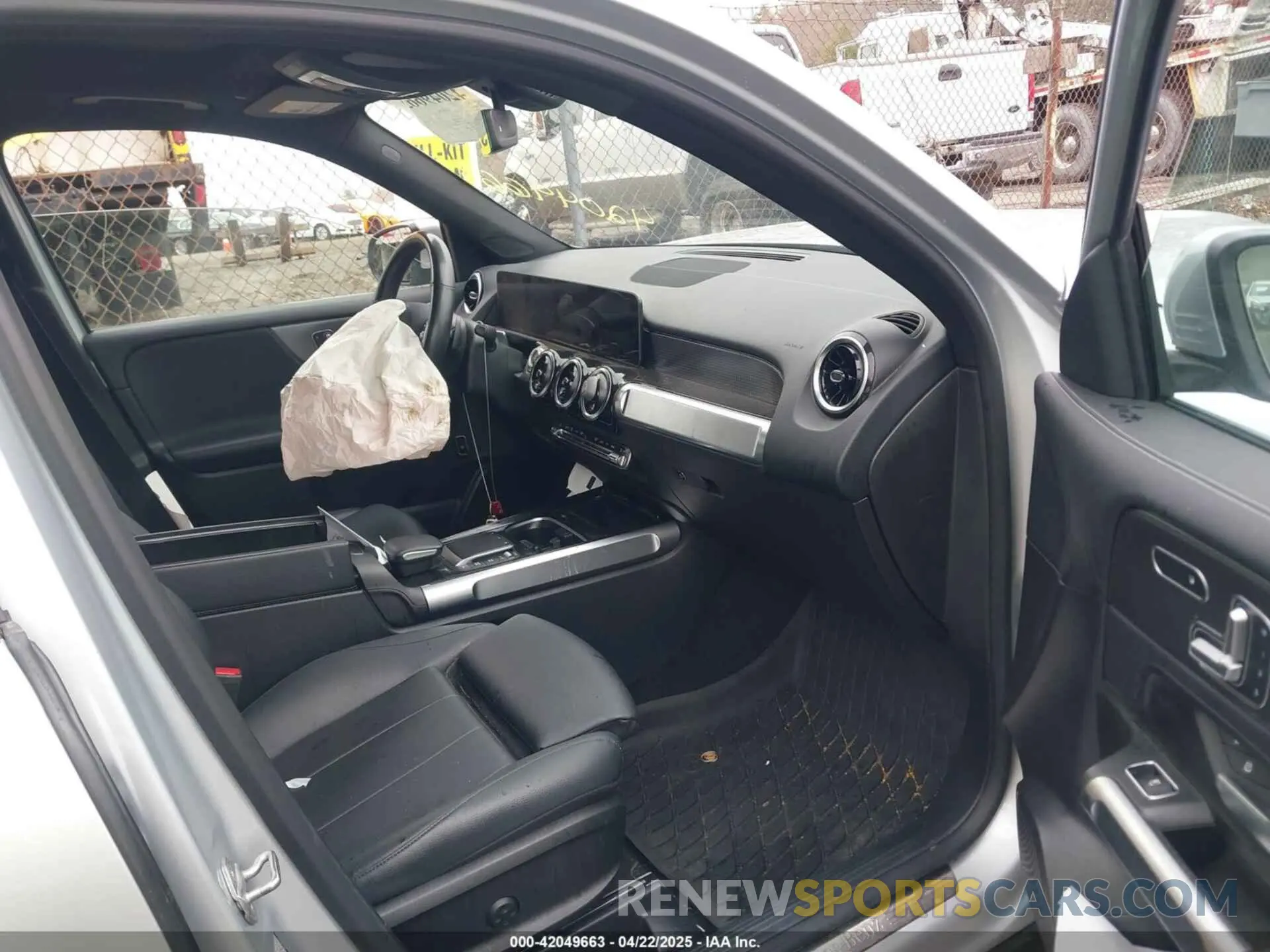 5 Фотография поврежденного автомобиля W1N4M4HB4MW087643 MERCEDES-BENZ GLB 250 2021