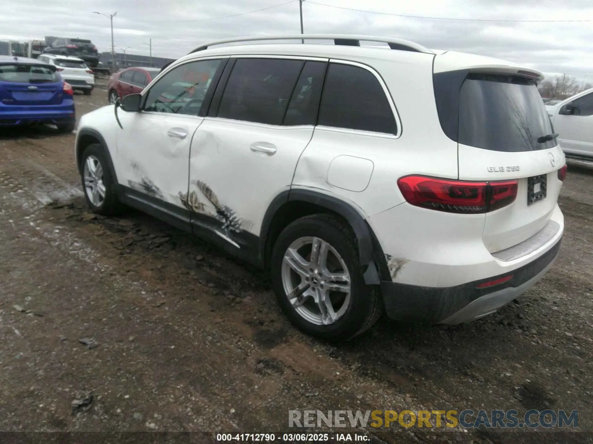 3 Photograph of a damaged car W1N4M4HB4MW096956 MERCEDES-BENZ GLB 250 2021