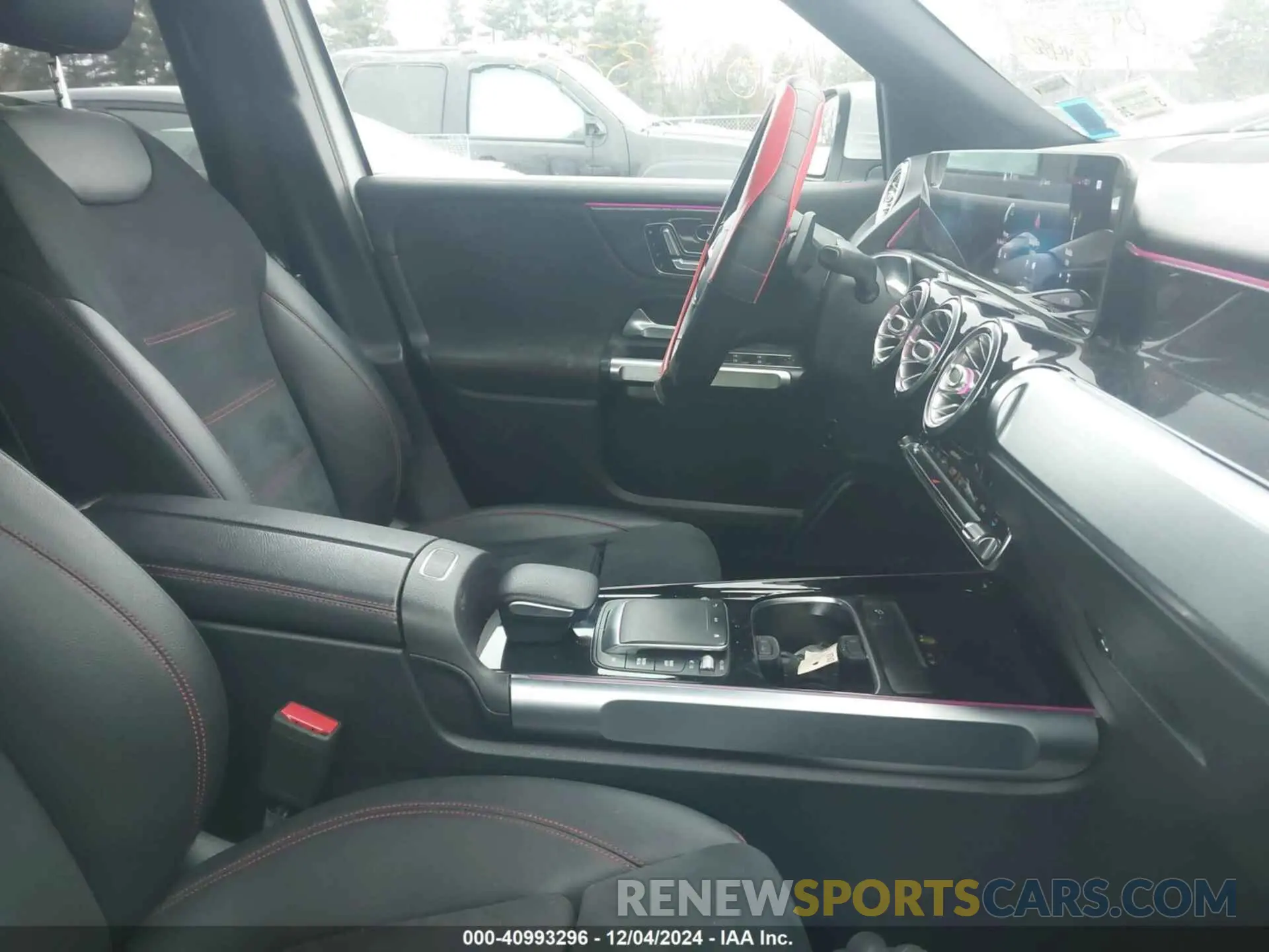 5 Фотография поврежденного автомобиля W1N4M4HB5MW110413 MERCEDES-BENZ GLB 250 2021